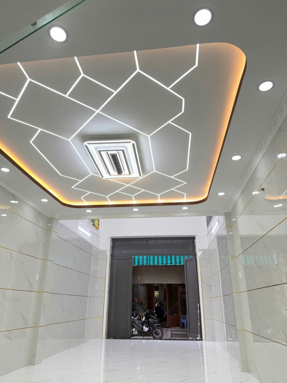 Bán Gấp nhà Liên khu 8-9 Gò Xoài hẻm 5m sát mặt tiền 76m2,2 Tầng Nhỉnh 5 tỷ 15978811