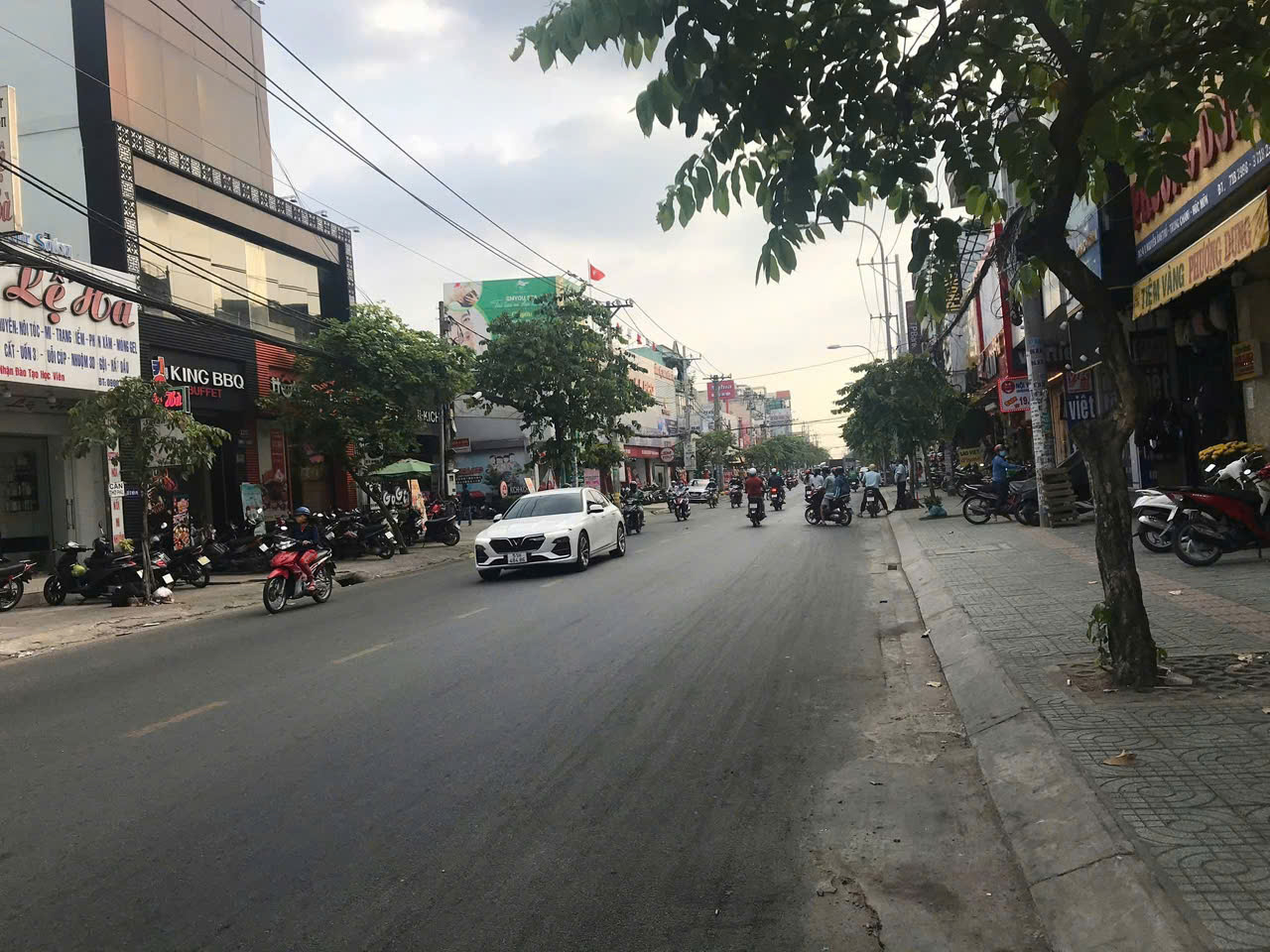 BÁN GẤP NHÀ (8x30) 2 MẶT TIỀN TÔ KÝ – HÓC MÔN – THU NHẬP ỔN ĐỊNH 45TR/THÁNG‼️ 15978824