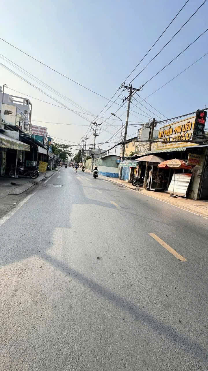 NHÀ CẤP 4 (5x20) CÓ GÁC LỬNG – SHR – MẶT TIỀN ĐƯỜNG NHỰA THÔNG THỚI TAM THÔN! 15978832