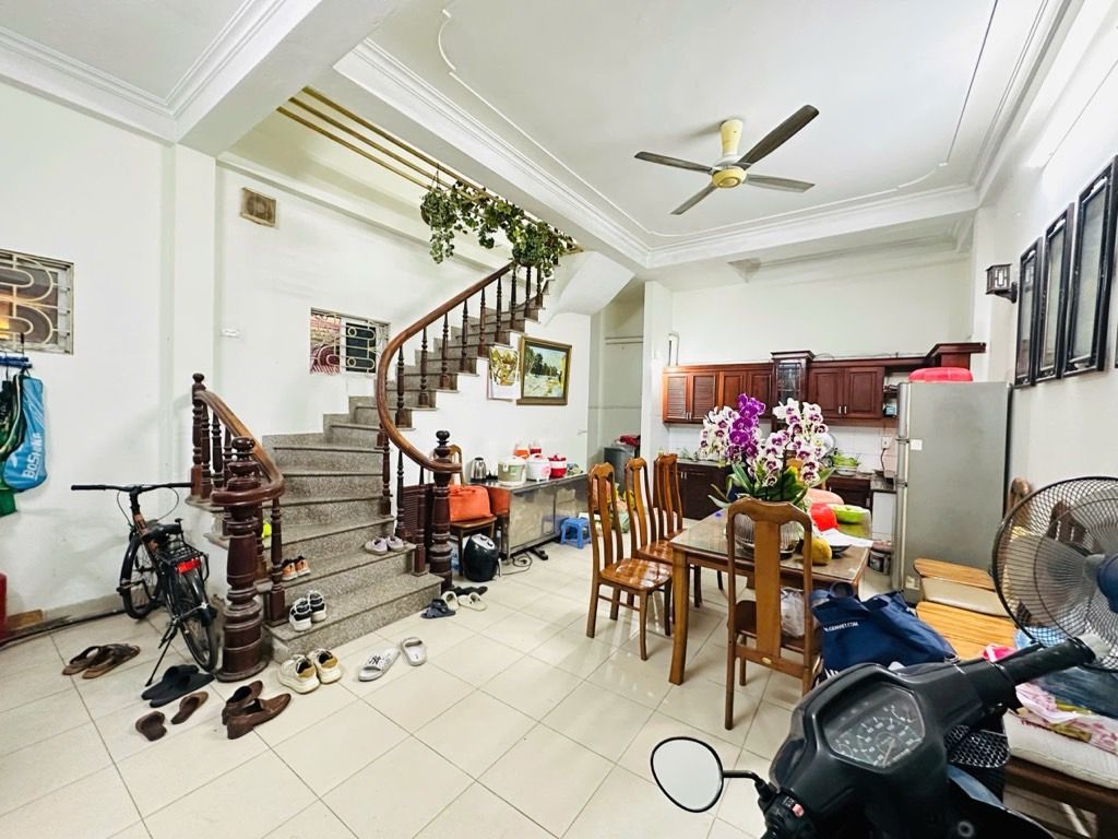 Bán nhà Định Công, Hoàng Mai, gần Ô tô, gần hồ, lô góc, 45m2, 11.5 tỷ(CTL) 15978860