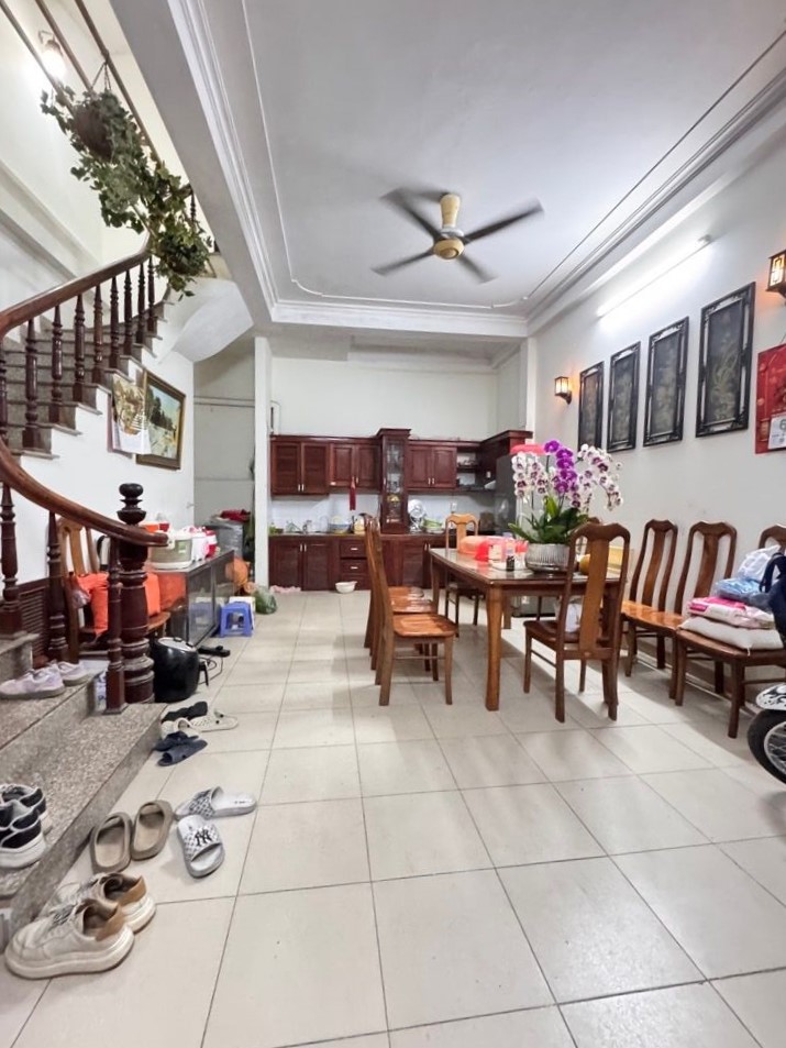 Bán nhà Định Công, Hoàng Mai, gần Ô tô, gần hồ, lô góc, 45m2, 11.5 tỷ(CTL) 15978860