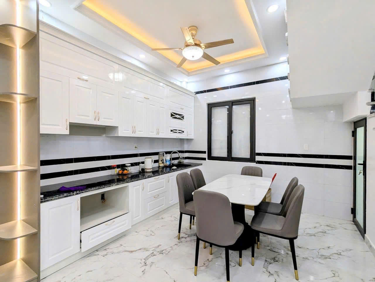 BÁN NHÀ 3 TẦNG PHỐ HÙNG VƯƠNG – QUẬN HỒNG BÀNG – NGÕ 3M THÔNG THOÁNG – GIÁ 2,5 TỶ 15978866