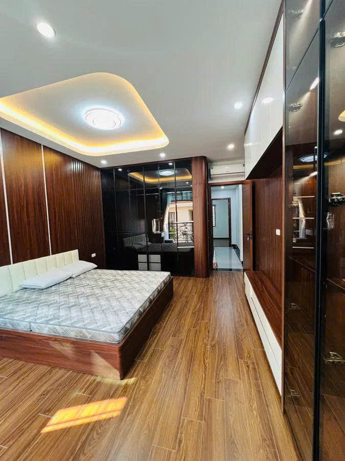 PHÂN LÔ BỘ CÔNG AN ĐẦM HỒNG – Ô TÔ TRÁNH – THANG MÁY – VIEW HỒ 15978879