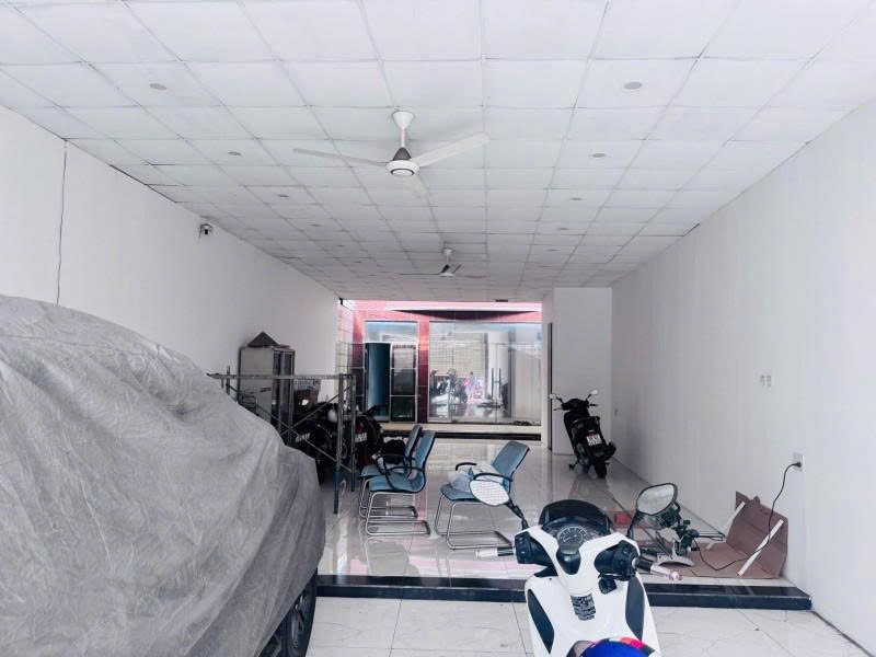 Bán nhà Mặt tiền Nguyễn Xí - gần ĐInh Bộ Linh, 400m là VinCom, 6,3x48m, 3 Tầng , 49,9 tỷ. 15978887