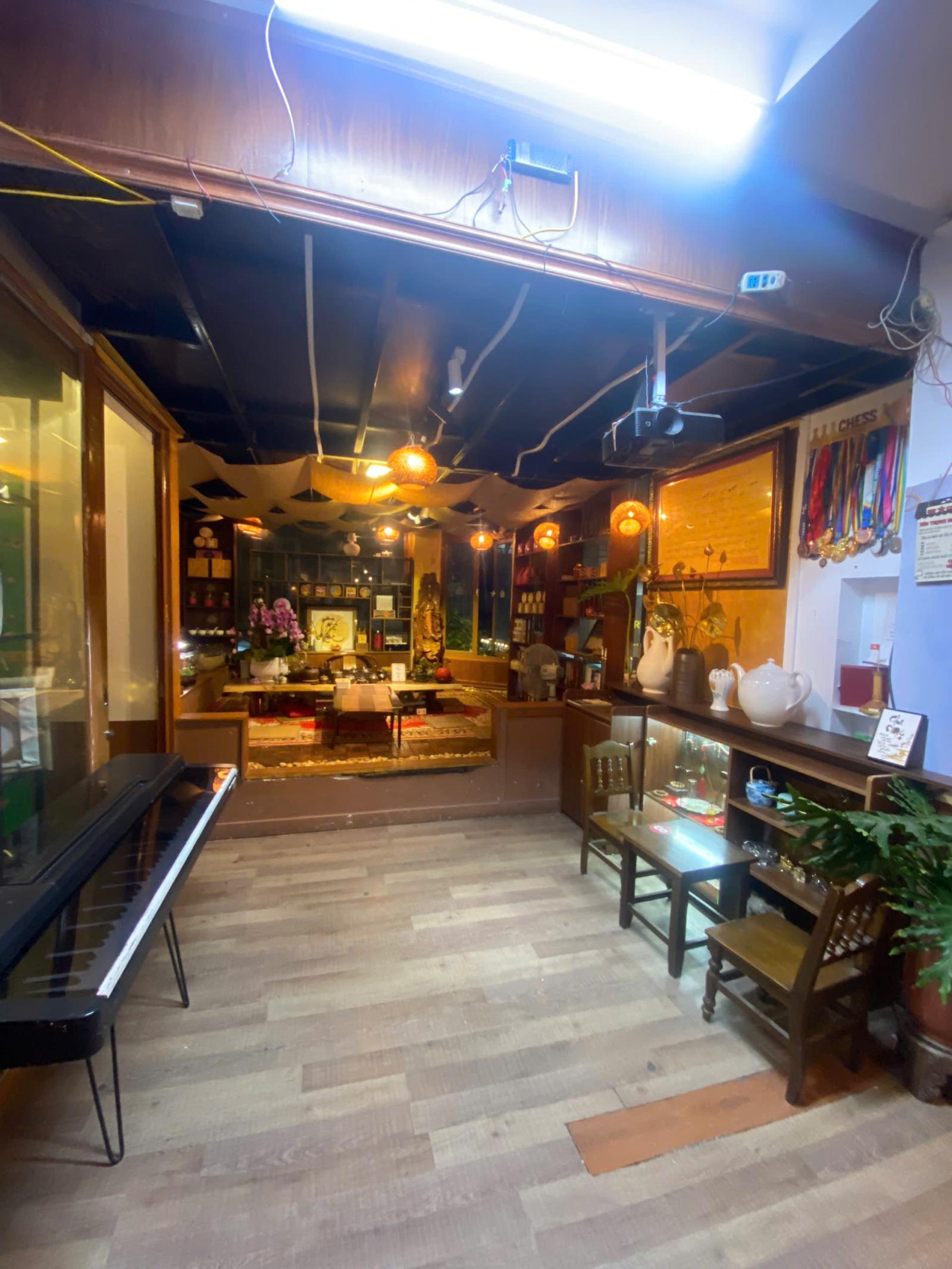 CHO THUÊ MẶT BẰNG ĐẸP KHU TRUNG TÂM NGUYÊN HỒNG  , ĐỐNG ĐA 15978907