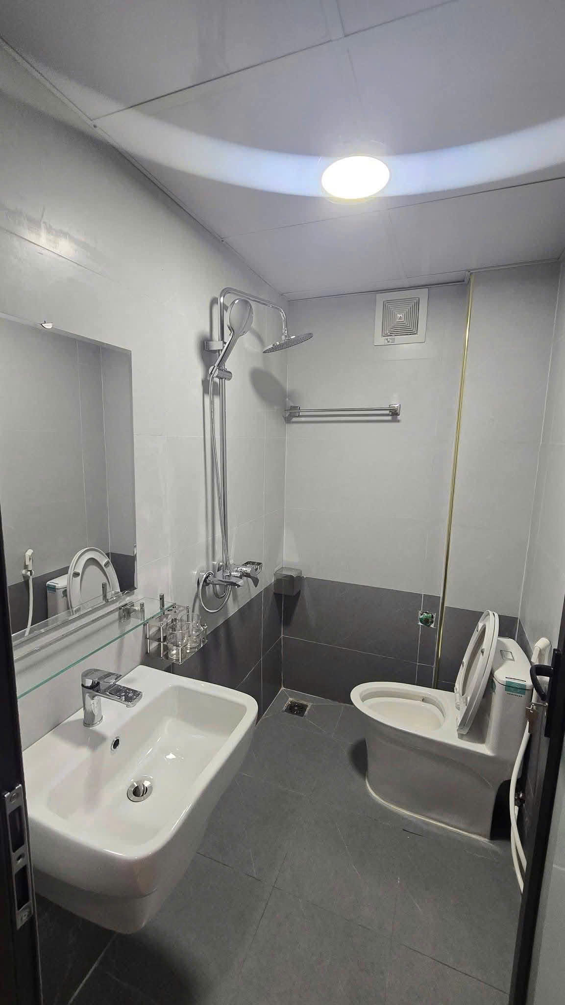 NHÀ ĐẸP TRUNG TÂM CẦU ĐƠ – 2 THOÁNG – FULL NỘI THẤT – Ở NGAY 15978909