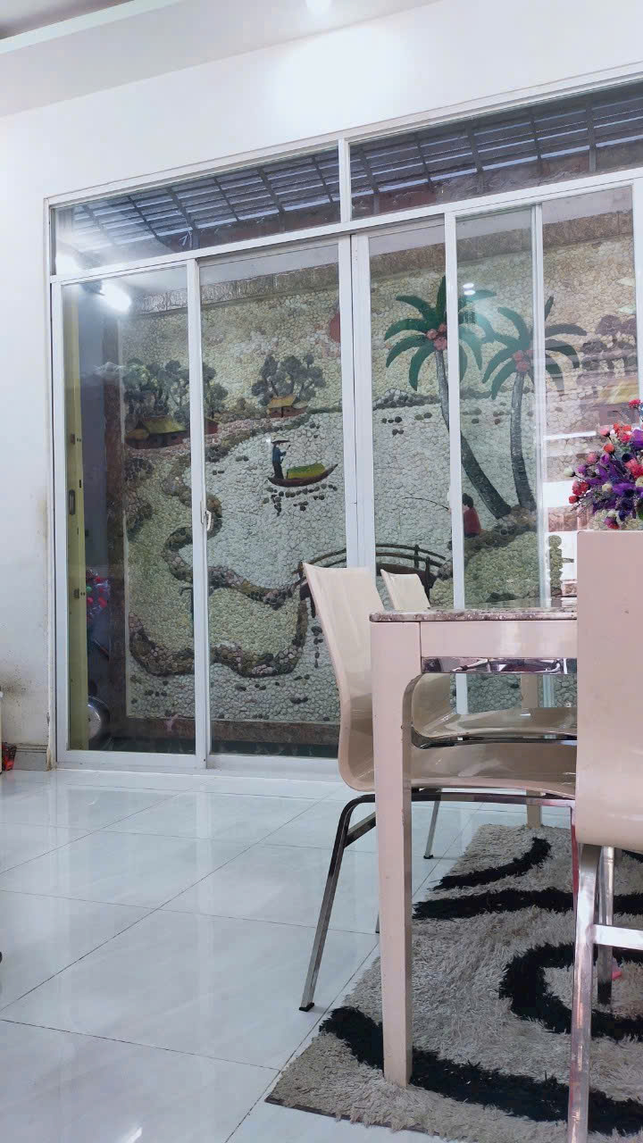 NHÀ ĐẸP GIÁ TỐT - HẺM 1113 HUỲNH TẤN PHÁT, QUẬN 7 - CÁCH MẶT TIỀN ĐƯỜNG CHÍNH KHOẢNG 100M - GIÁ 6,2 15978941