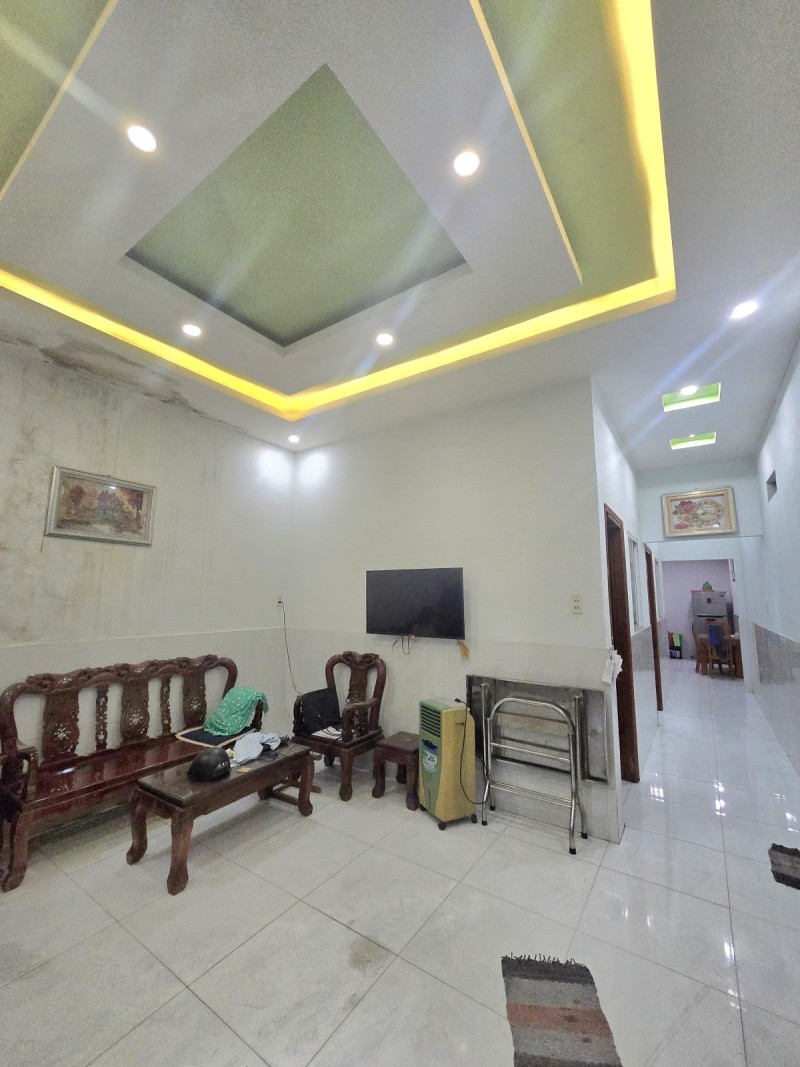 Bán nhà đường Trương Văn Hải, Q9, Thủ Đức, TP HCM. DT 95m2, 2 lầu, 3PN, Giá  8.55  tỷ, SHR 15978952