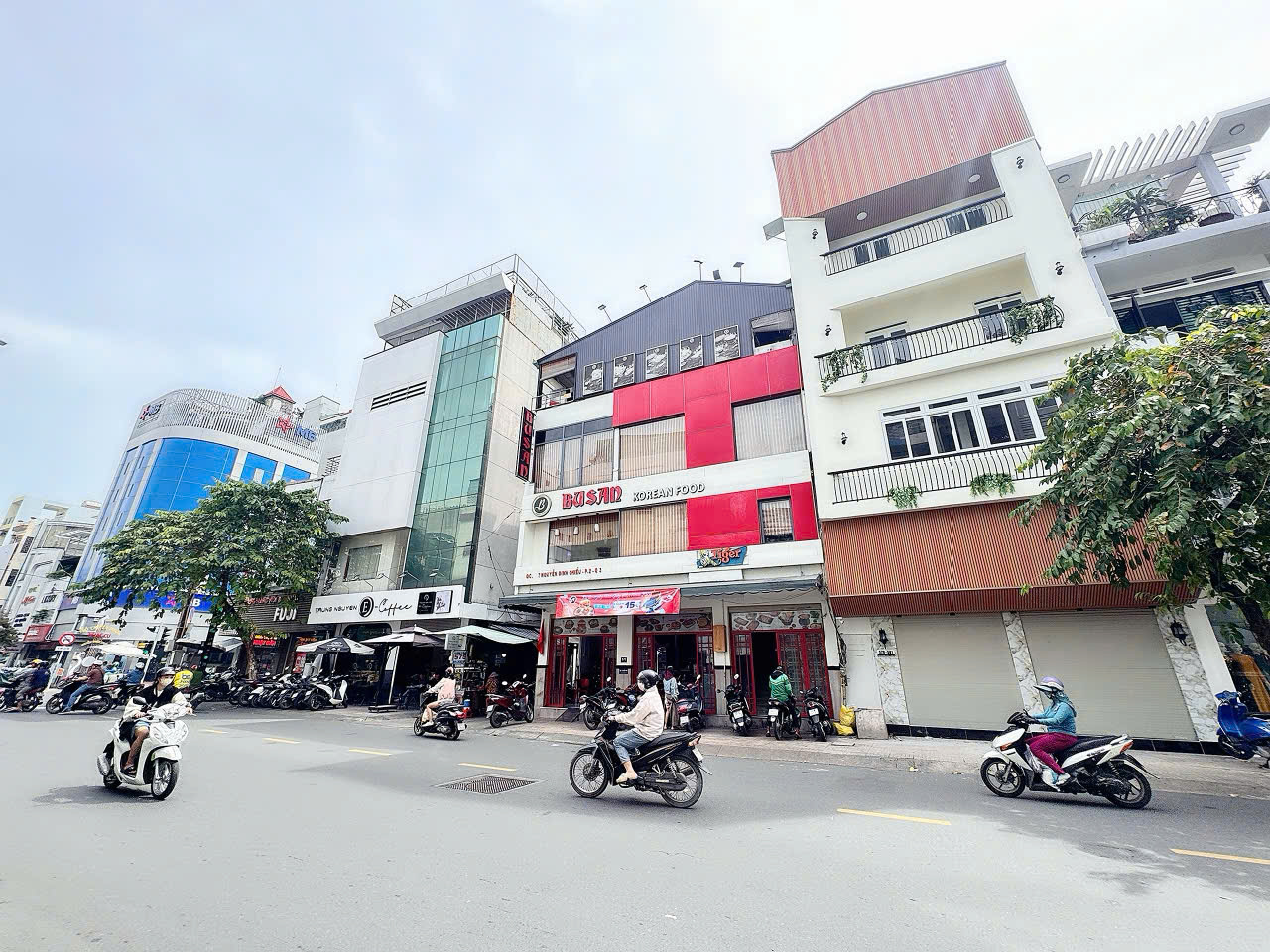 BÁN NHÀ MẶT TIỀN KD Đ.NGUYỄN ĐÌNH CHIỂU, P.BÀN CỜ, QUẬN 3 - NGANG HIẾM 6M*10M - CHÍNH CHỦ* LIÊN HỆ 15978967