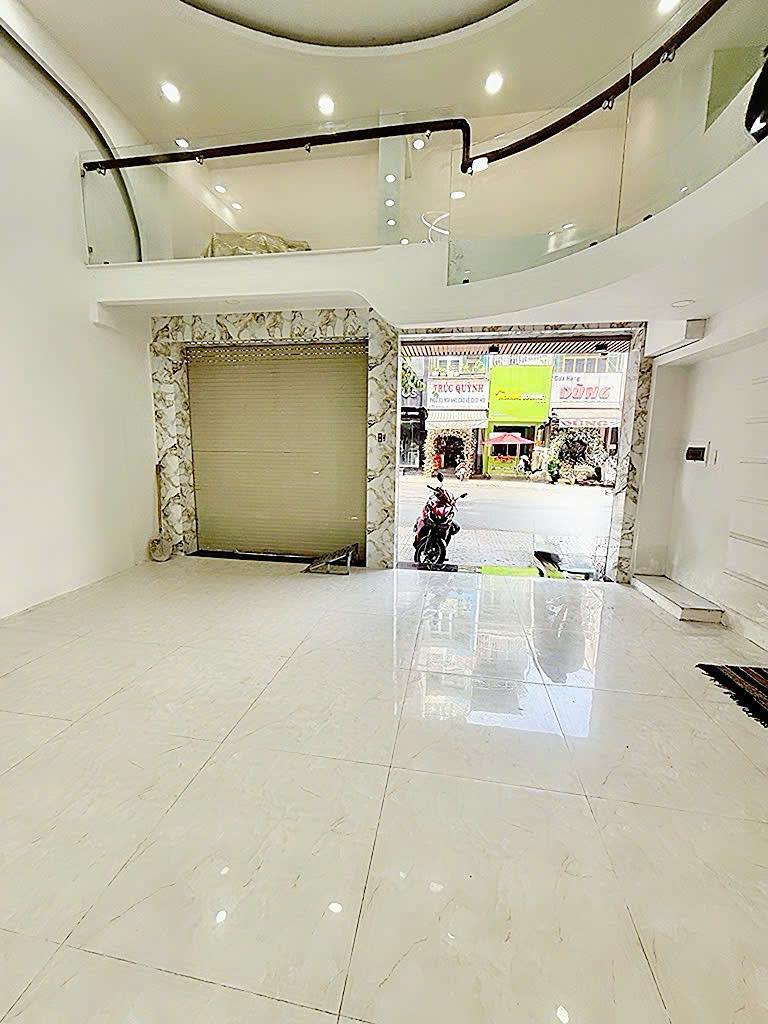 BÁN NHÀ MẶT TIỀN KD Đ.NGUYỄN ĐÌNH CHIỂU, P.BÀN CỜ, QUẬN 3 - NGANG HIẾM 6M*10M - CHÍNH CHỦ* LIÊN HỆ 15978967