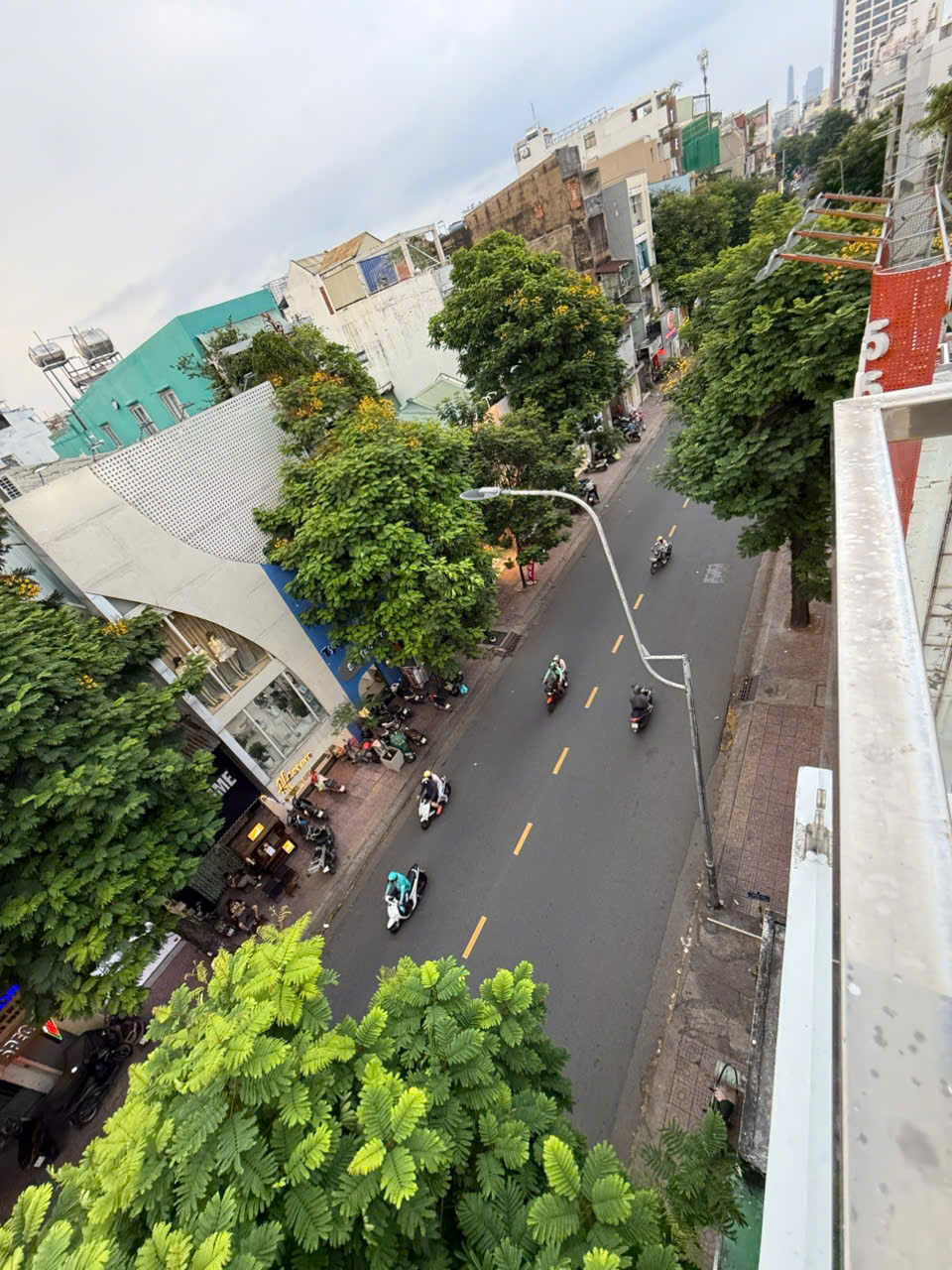 Bán nhà MT Lê Văn Sỹ Phú Nhuận  4lầu TN~45tr chỉ 20tỷ TL 15978993