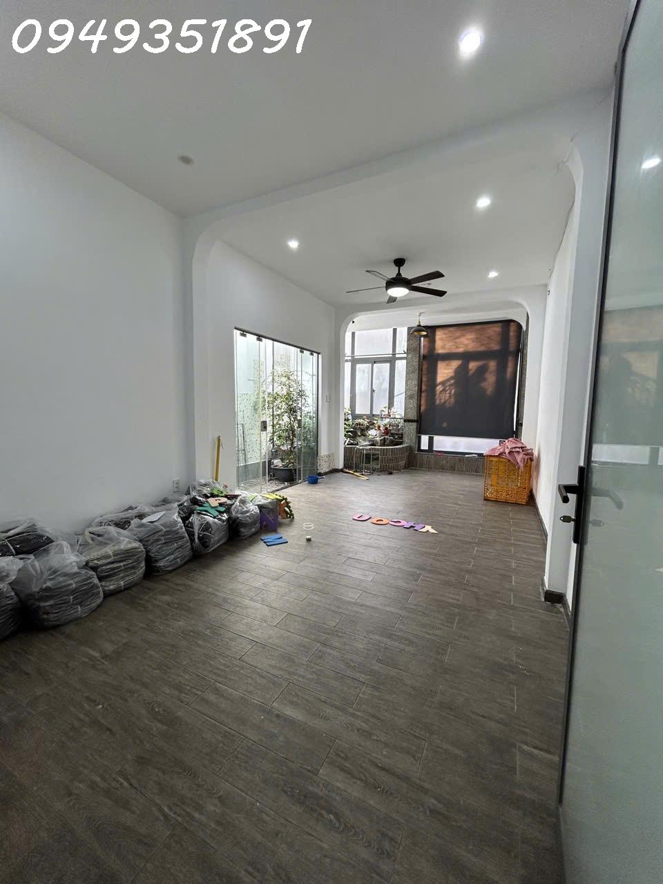 NHÀ SÁT MẶT TIỀN - KHU BÀU CÁT - 105M2- 3TẦNG - GIÁ 8,5TỶ 15978996