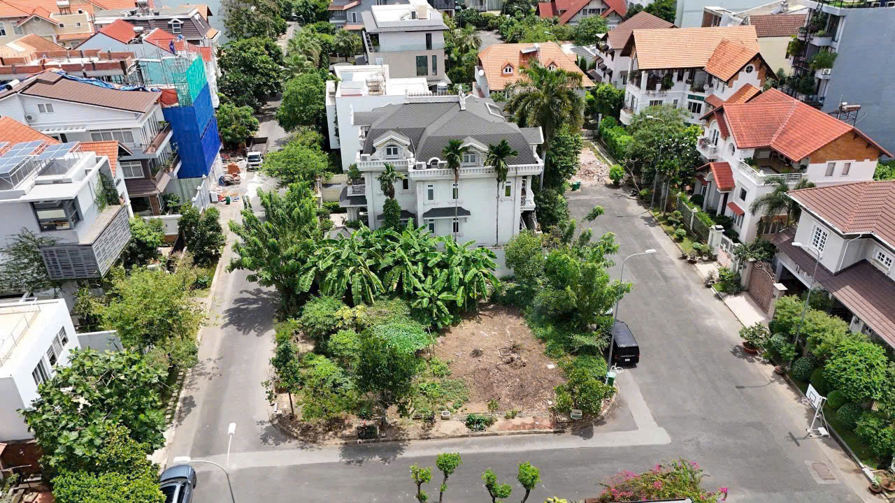 Định cư cần bán Bán biệt thự Thảo Điền Quận 2 cũ  . Đường Nguyễn Ư Dĩ 15978999