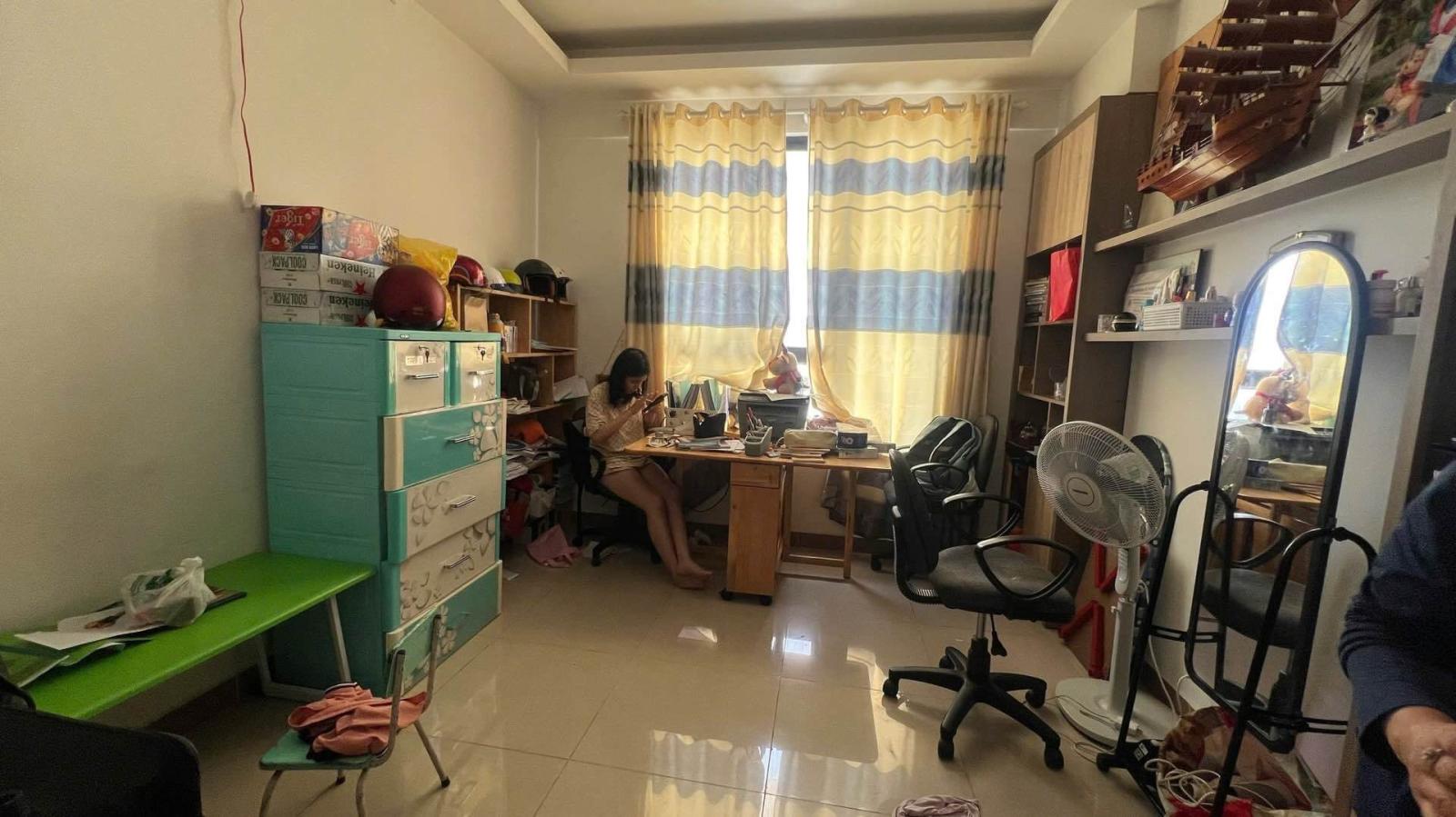 Căn hộ 98m2 Q7 giá 3.6 tỷ: 3PN, view thoáng, vị trí trung tâm, gần trường học, liên hệ ngay 15979006