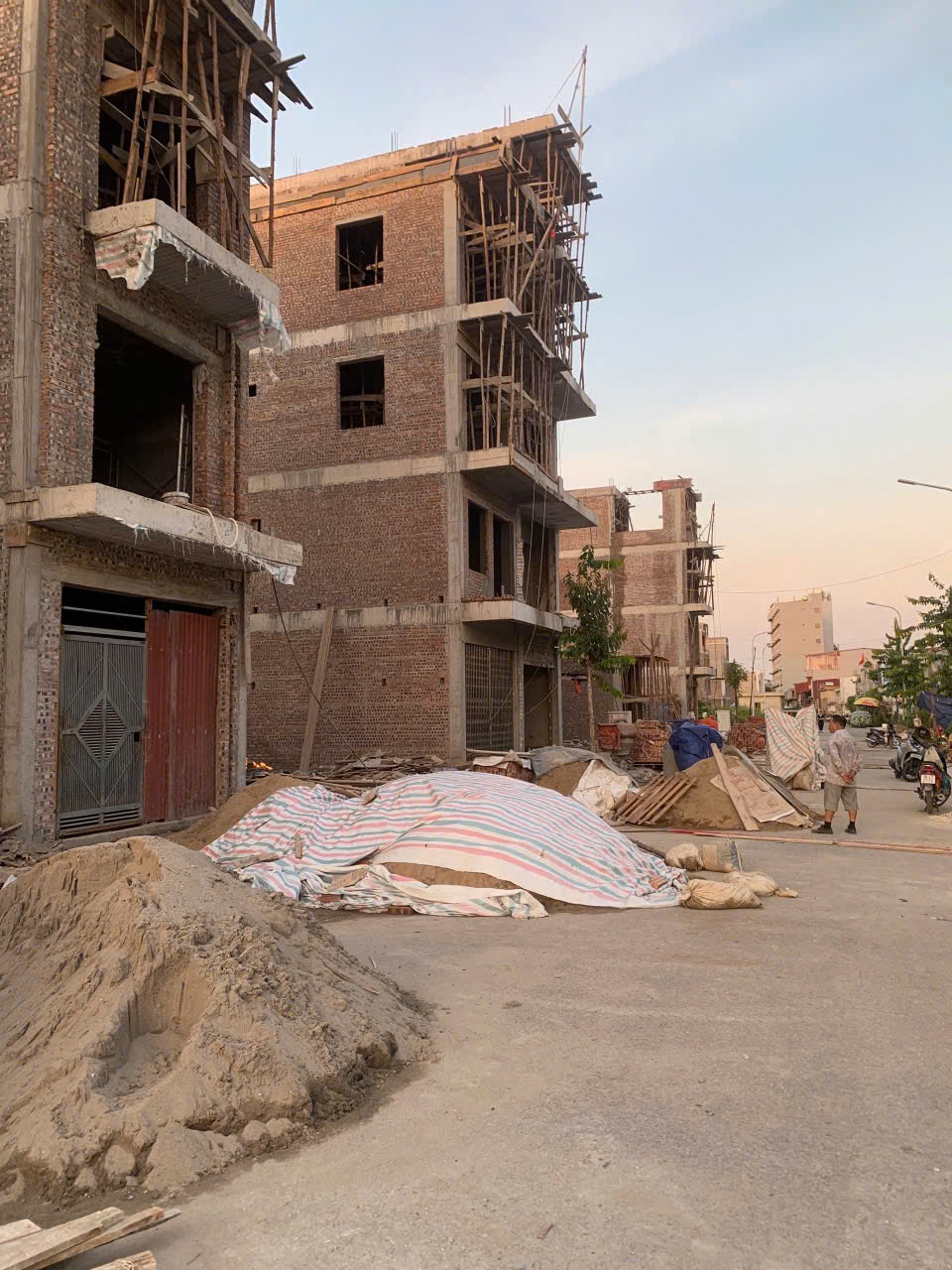 BÁN ĐẤT TĐC 226 LÊ LAI – NGÔ QUYỀN – HẢI PHÒNG  ĐỐI DIỆN VƯỜN HOA – HƯỚNG NAM – VỊ TRÍ ĐẸP 15979013