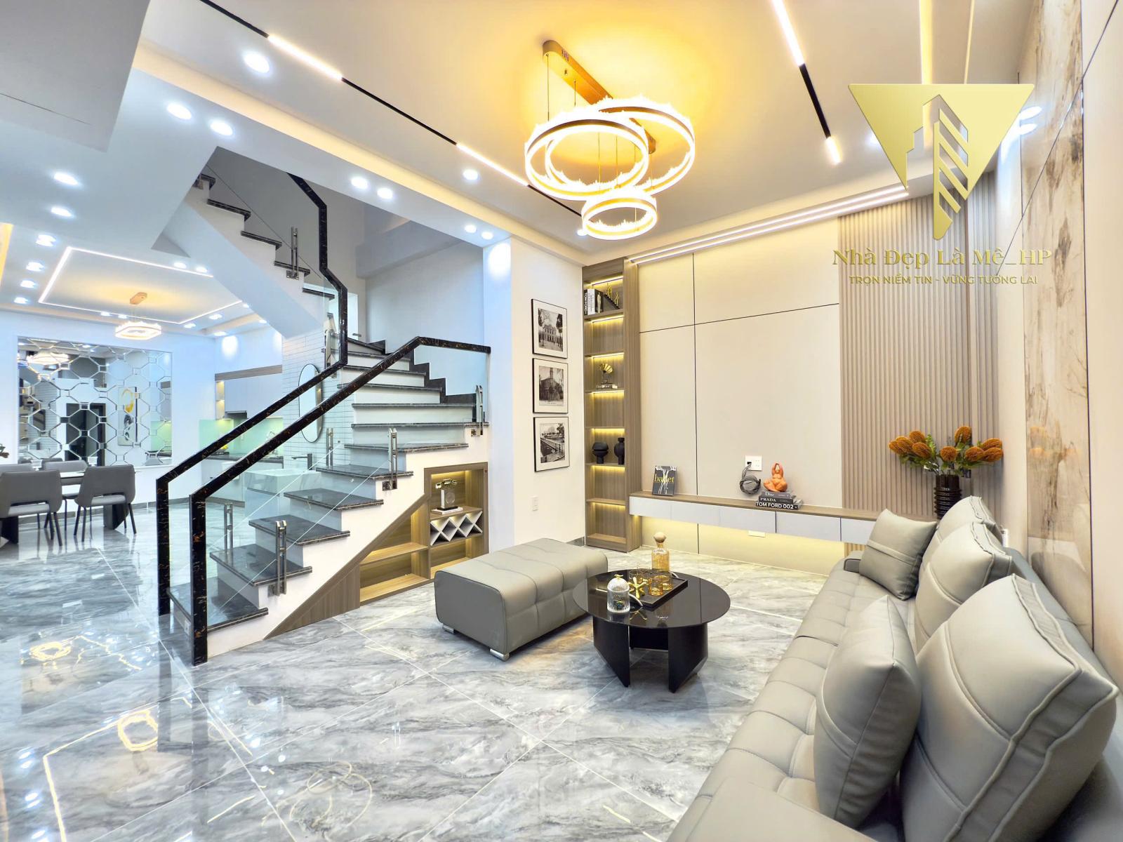 BÁN NHÀ 4 TẦNG TRUNG TÂM TÔ HIỆU – SÂN CỔNG 30M2 – FULL NỘI THẤT – GIÁ 3,9 TỶ 15979027