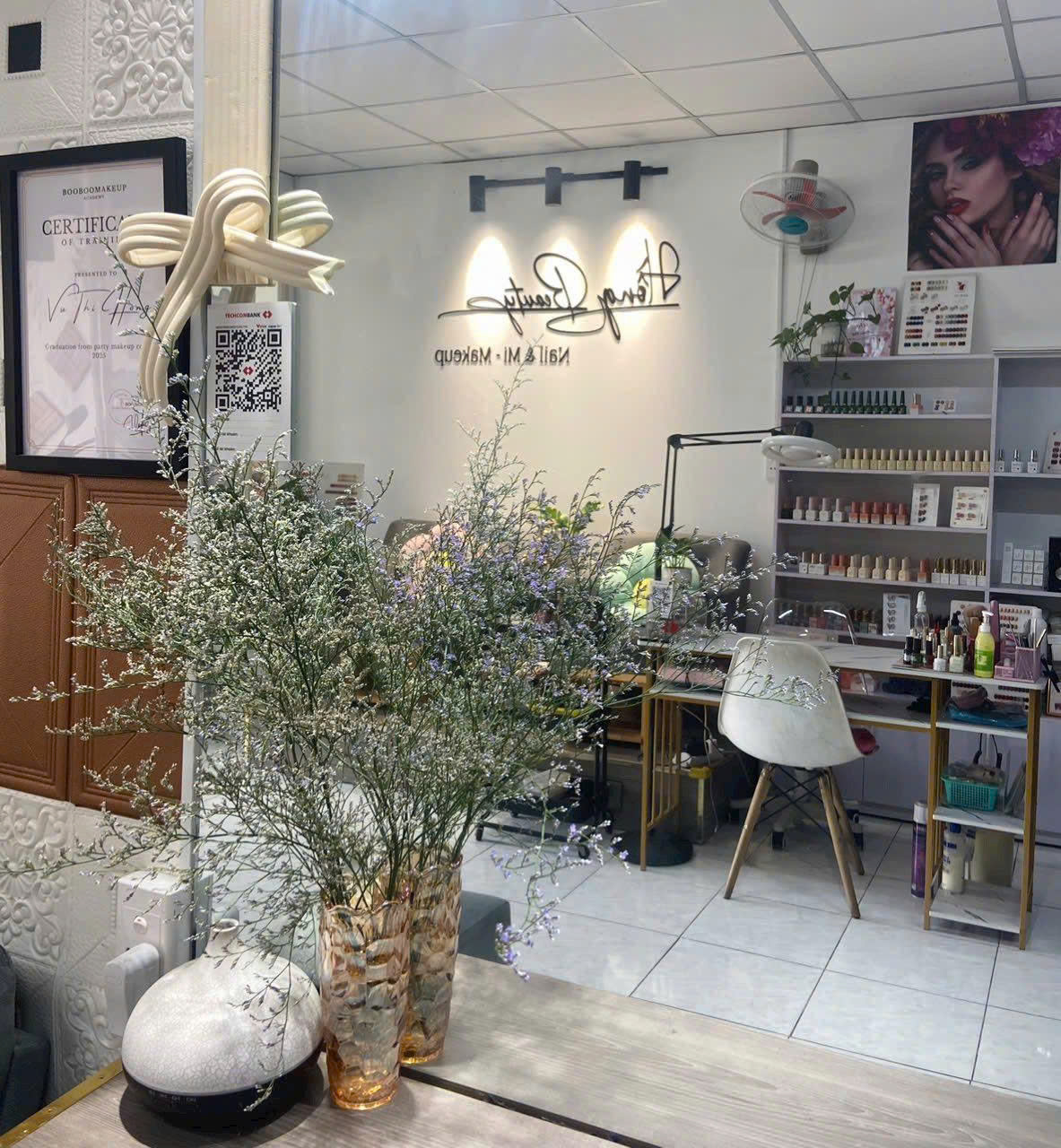 SANG NHƯỢNG TIỆM NAIL – MI – GỘI ĐẦU - HOẶC CHO THUÊ LẠI MẶT BẰNG - P.PHƯỚC LONG 15979039
