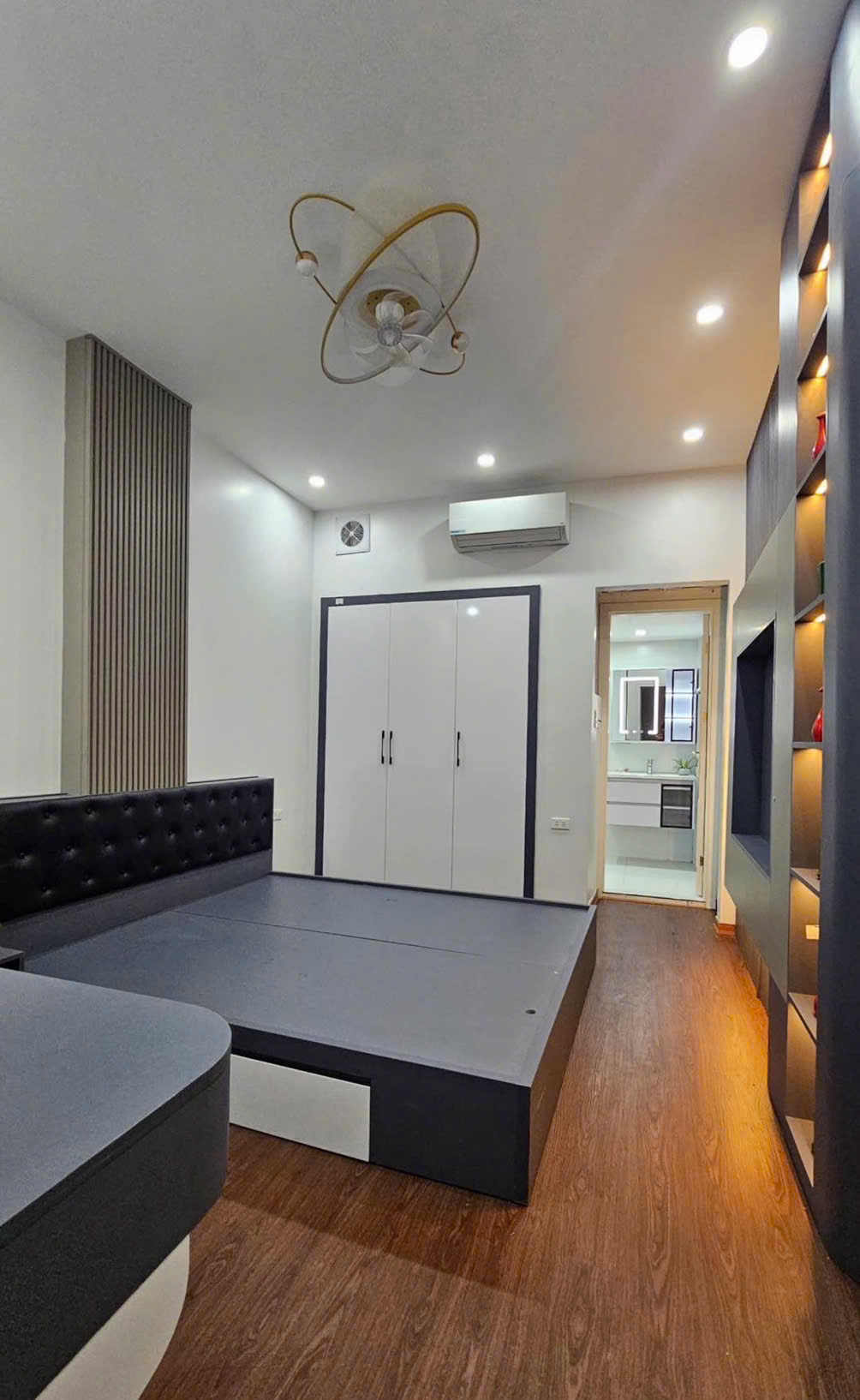 Nhà Đẹp Đội Cấn, Gần phố, Ở Ngay DT 30M2x5T giá chỉ 7x tỷ 15979040