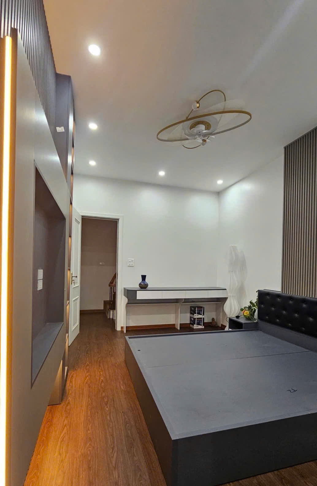 Nhà Đẹp Đội Cấn, Gần phố, Ở Ngay DT 30M2x5T giá chỉ 7x tỷ 15979040