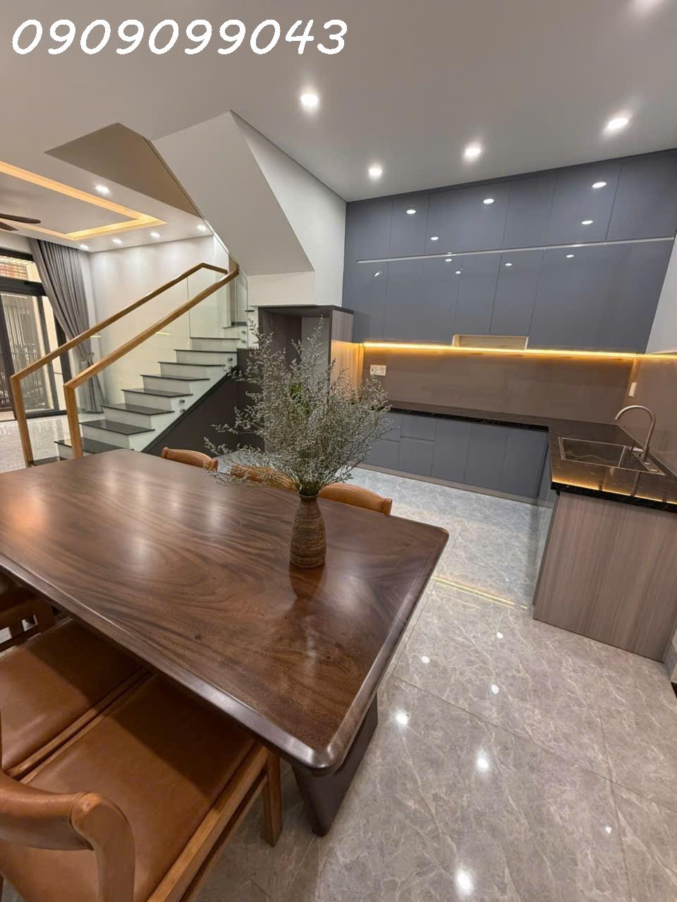 NHÀ HẺM 3M ĐTHÔNG BÀN CỜ NGUYỄN VĂN QUÁ
PHƯỜNG ĐÔNG HƯNG THUẬN, QUẬN 12 15979055