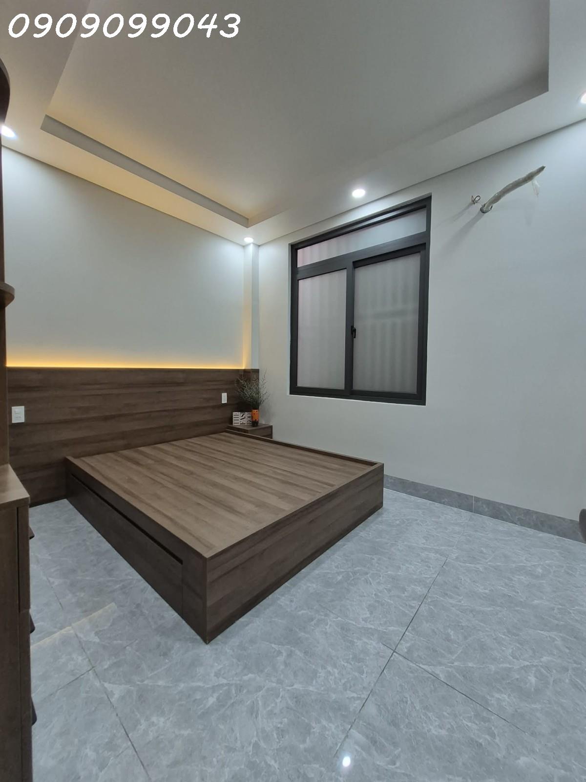 NHÀ HẺM 3M ĐTHÔNG BÀN CỜ NGUYỄN VĂN QUÁ
PHƯỜNG ĐÔNG HƯNG THUẬN, QUẬN 12 15979055