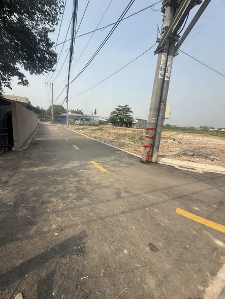 Bán đất 5x21m giá 3,7 tỷ Đường 6m Bà Điểm 5 15979061