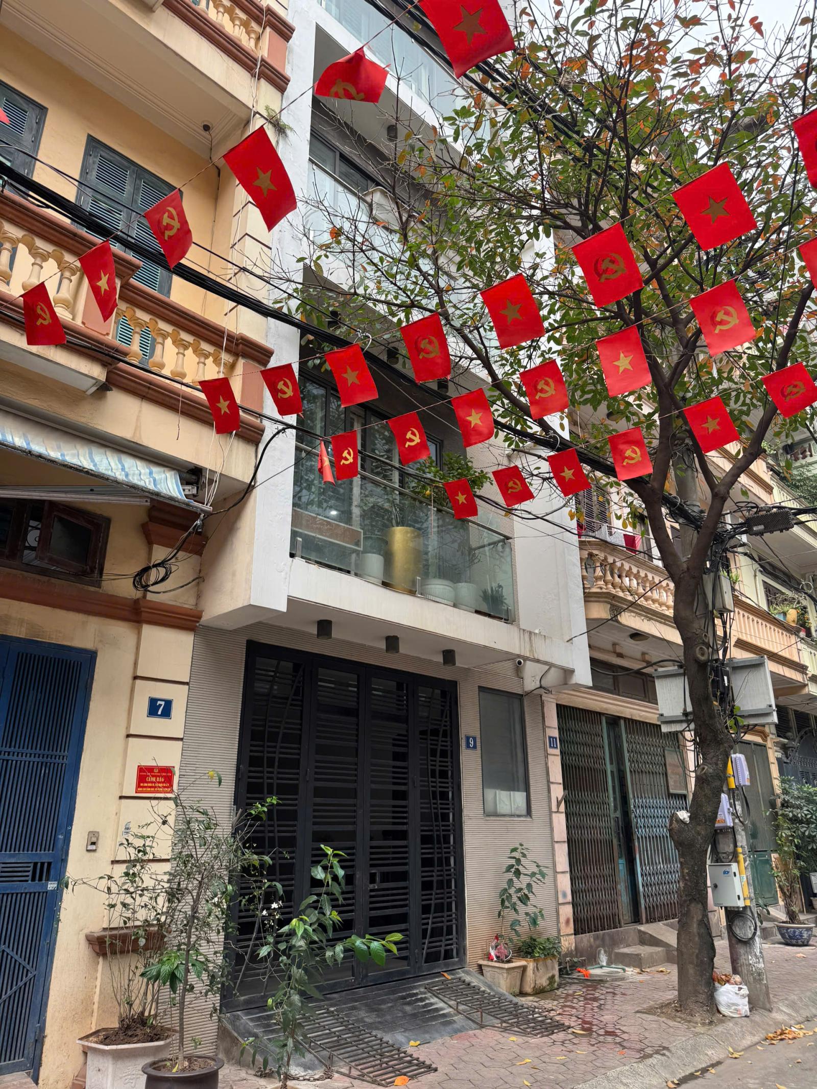 Bán nhà Hoàng Cầu, Đống Đa, ô tô lừi tận cửa, kinh doanh, 43m, 5 tầng, mt 3.7m, 14.5 tỷ 15979111