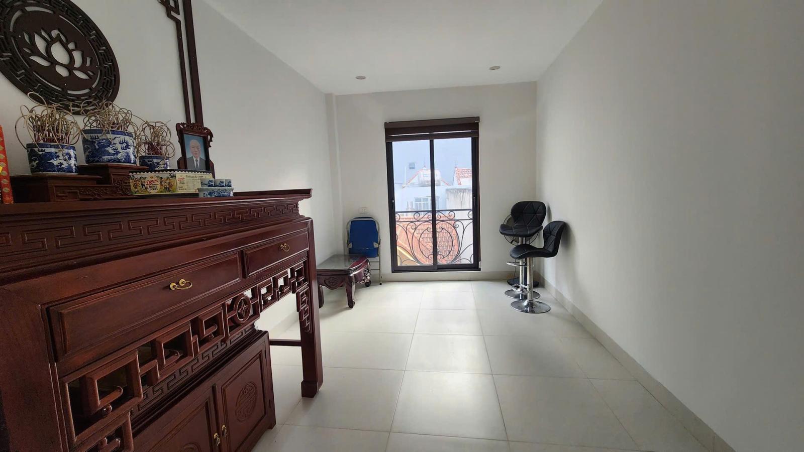 VỊ TRÍ TRUNG TÂM, NGÕ RỘNG THÔNG THOÁNG 15979136