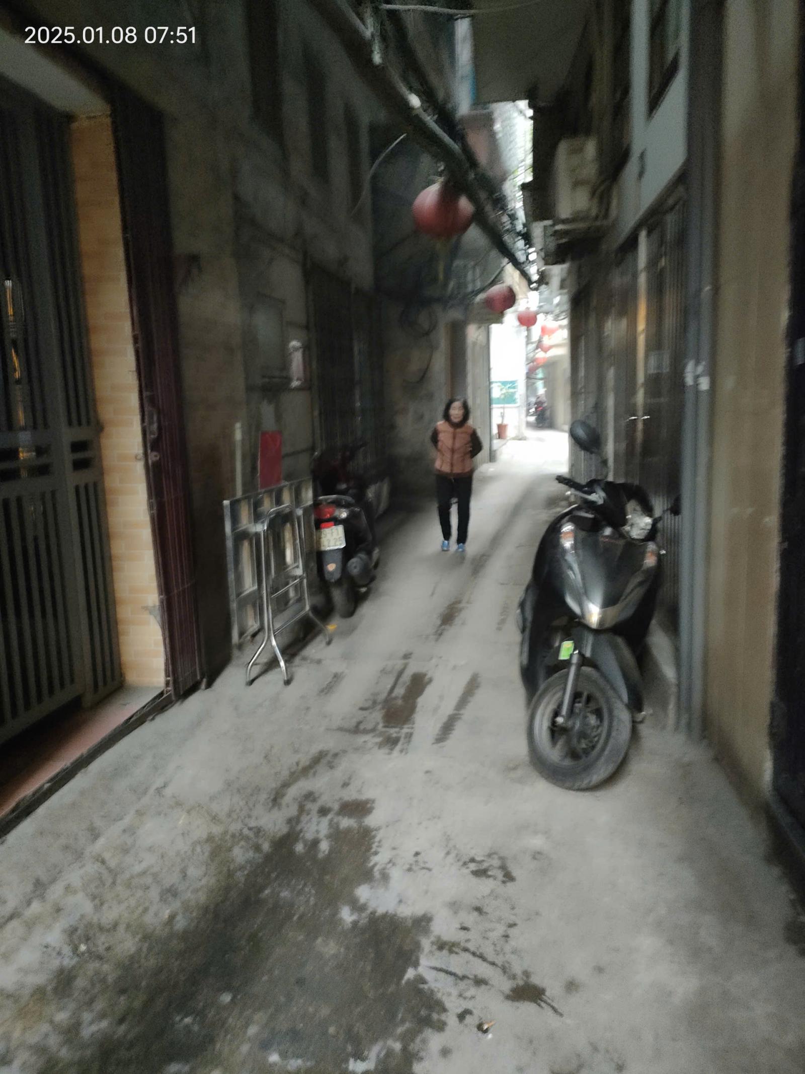 Bán gấp giá rẻ Nguyễn Xiển 38m, 4 tầng, mặt tiền 4.8m, 2.85 tỷ Thanh Xuân. 15979151