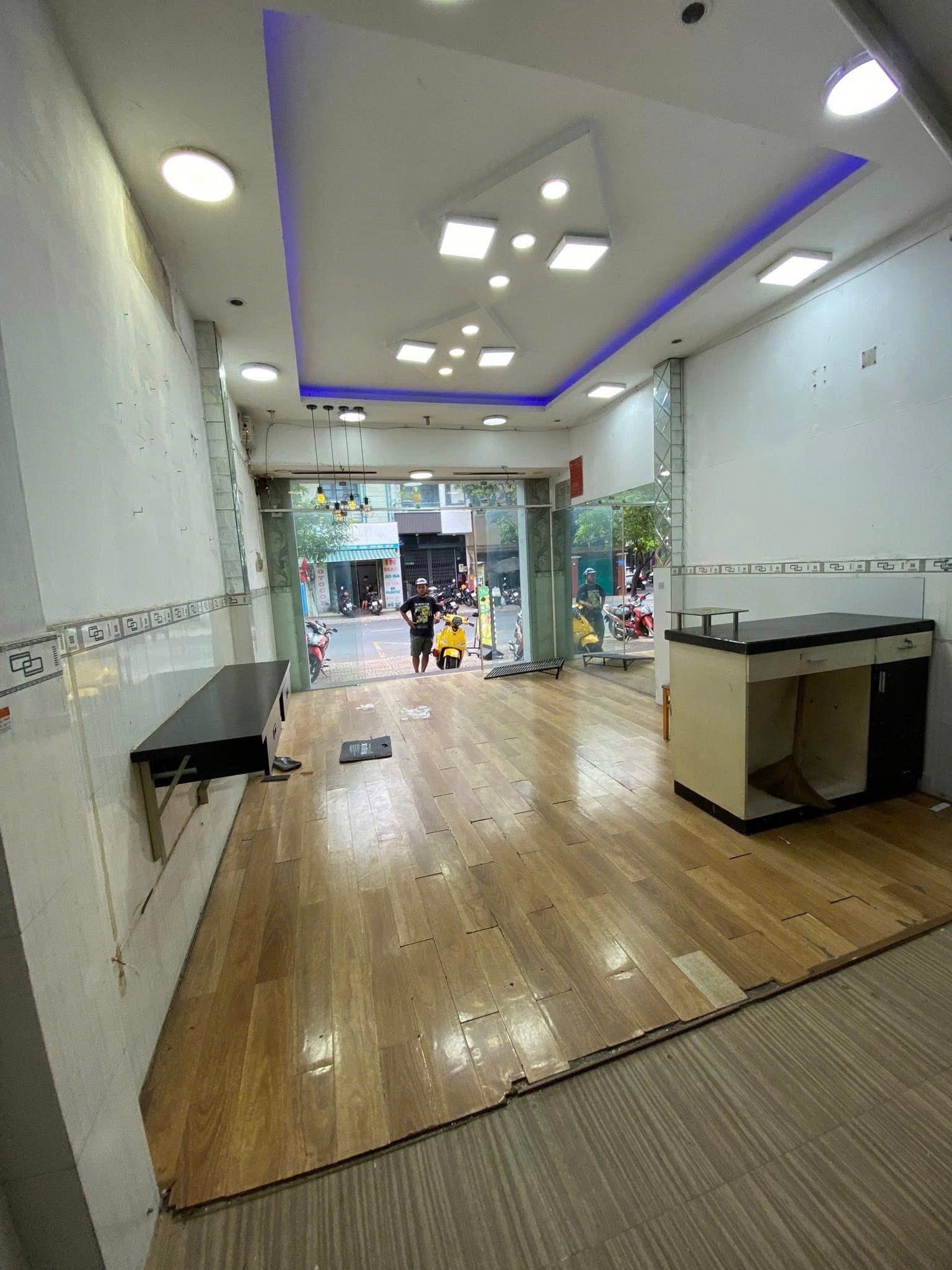 Cho thuê nhà Mặt tiền Độc Lập Q.Tân Phú 72m², 2TẦNG - 18Triệu, GẦN NGÃ TƯ 15979152