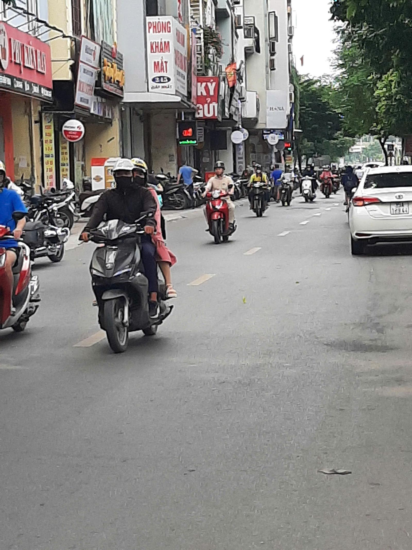 Bán nhà mặt phố Nguyễn Chánh, Tú Mỡ, Nam Trung Yên 15979168