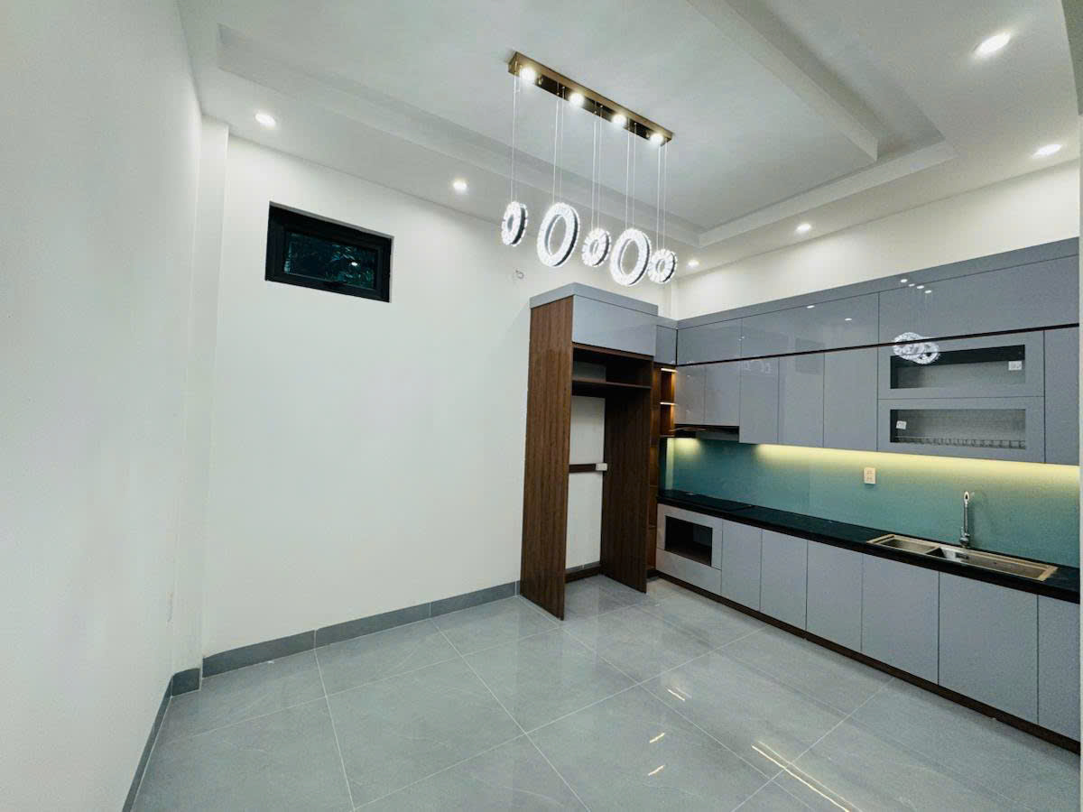 HIẾM!NHÀ DÂN XÂY NGUYÊN XÁ 35M2X4T, THOÁNG SÁNG, SỔ ĐỎ, Ô TÔ TRÁNH 20M, 6.6 TỶ 15979179