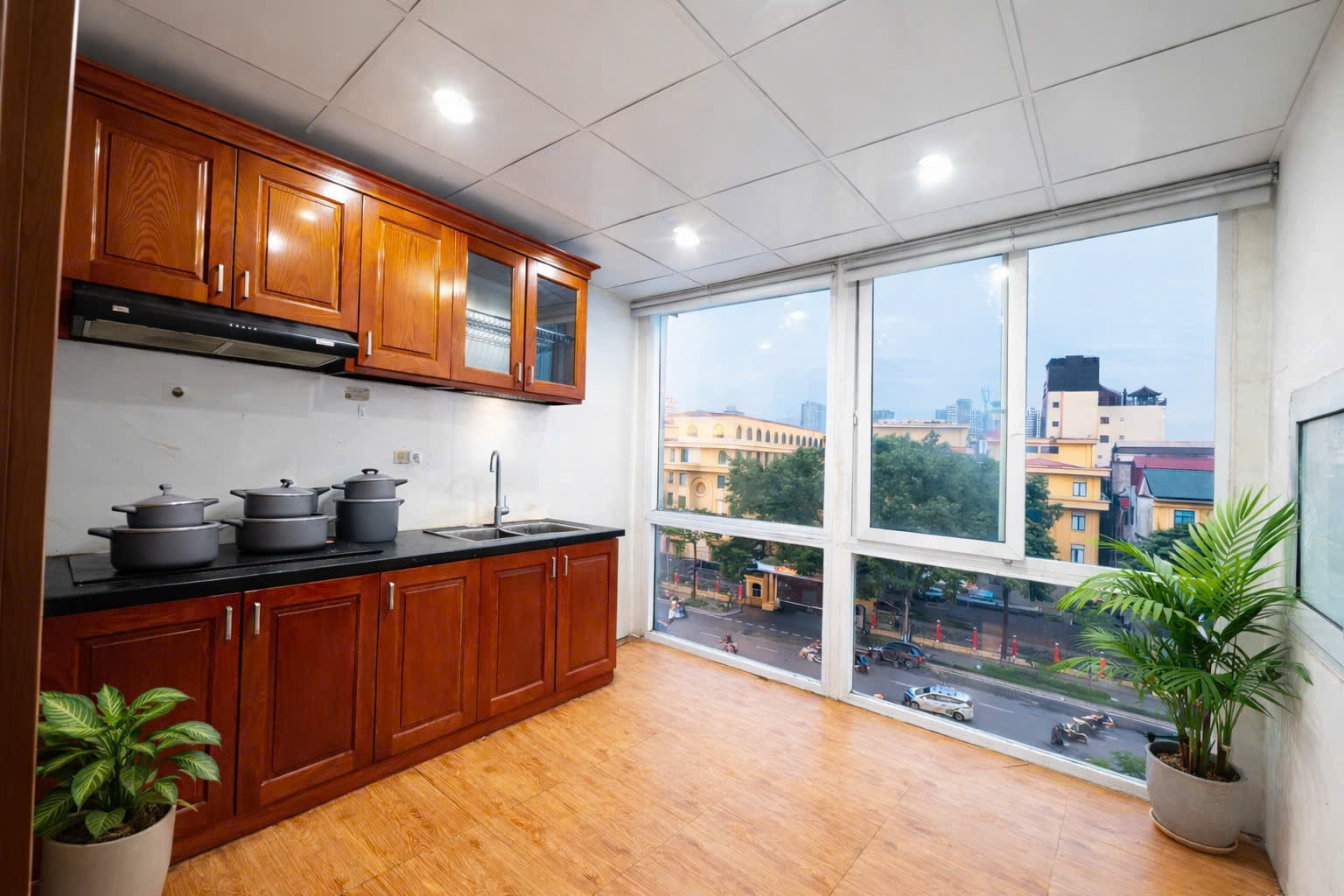 CĂN HỘ CHÍNH CHỦ- ĐẦY ĐỦ TIỆN ÍCH bán nhanh  1 trong 2 căn liền kề tầng 5 