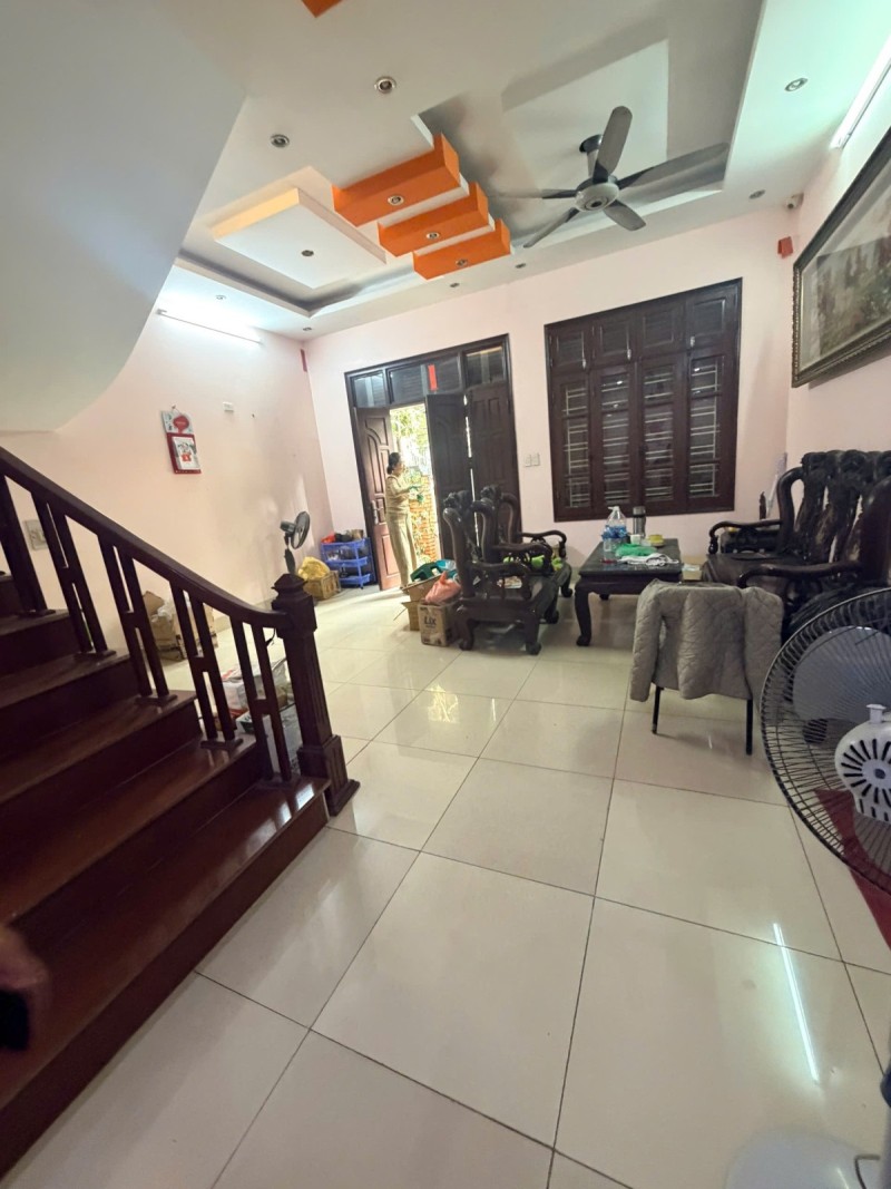 BÁN NHÀ THẠCH BÀN – LONG BIÊN  82M²  MẶT TIỀN 8.1M  NGÕ THÔNG  GIÁ 16.9 TỶ 15979205