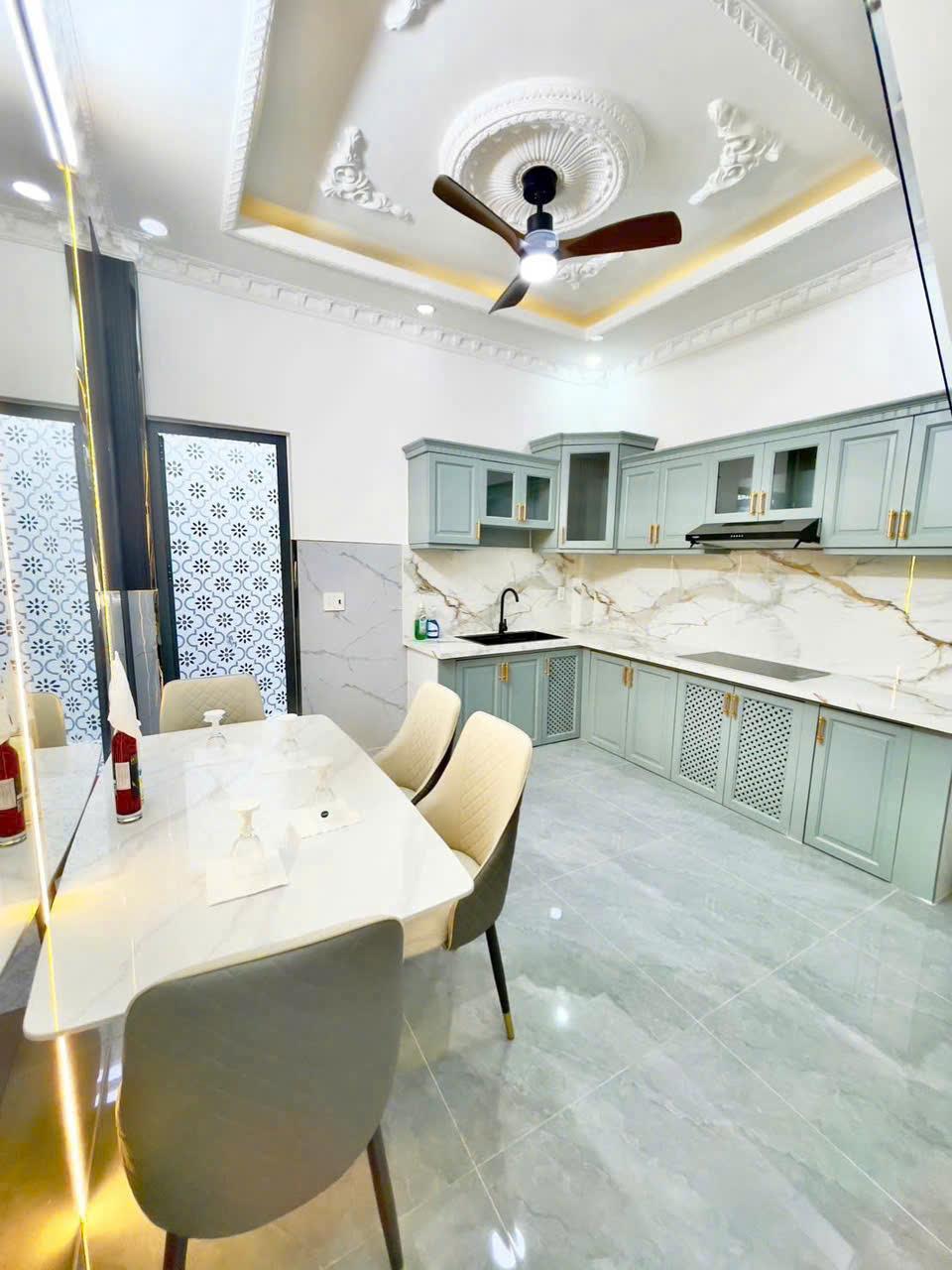 NHÀ 3 TẦNG, XE TẢI ĐỔ CỬA, CẠNH PHÚ MỸ HƯNG, SÁT MẶT TIỀN, CHỈ HƠN 5 TỶ 15979229