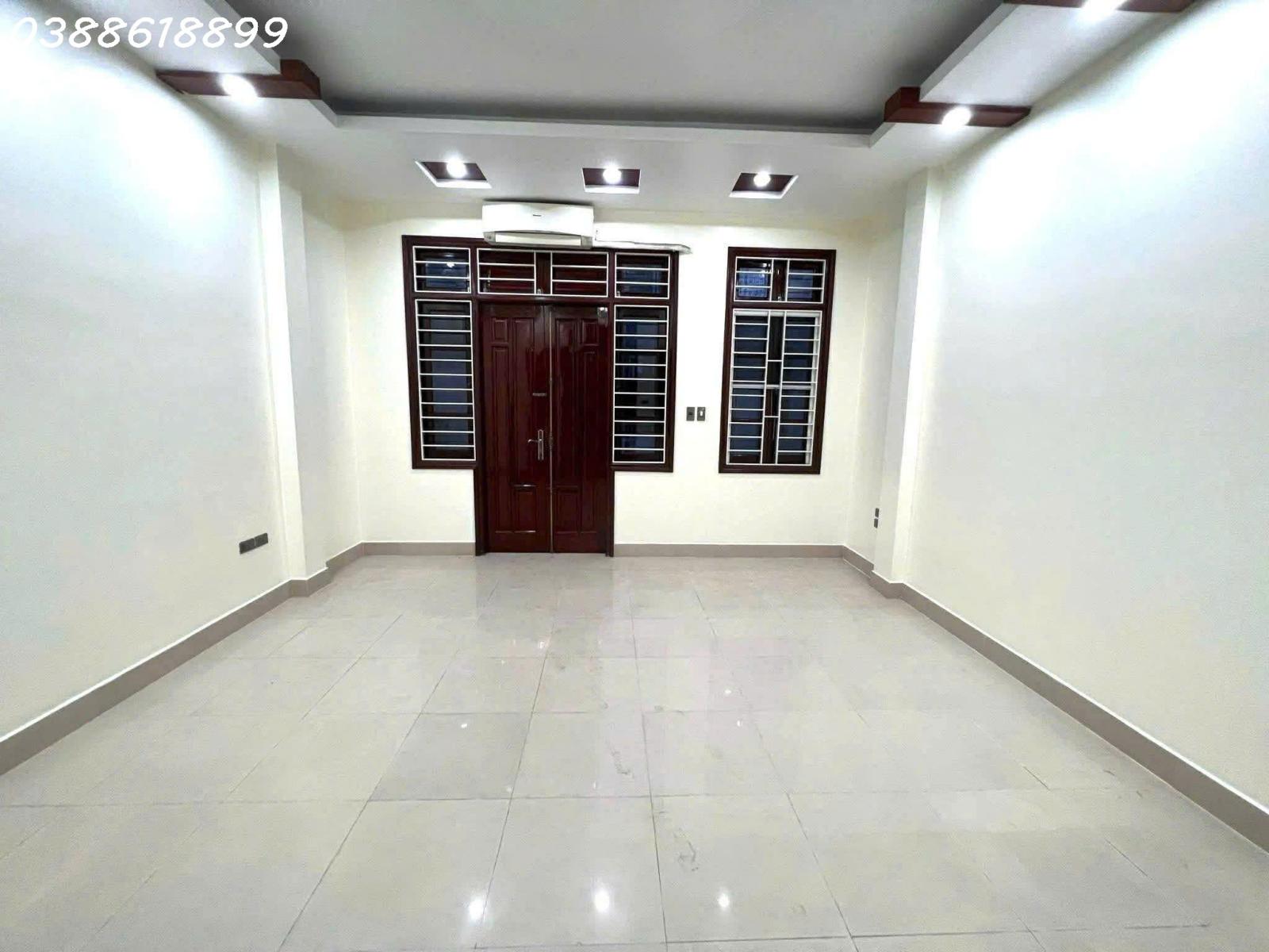 BÁN NHÀ PHÂN LÔ CHÙA LÁNG, ĐỐNG ĐA - 52M2 x 5 TẦNG - MT 4.7M - Ô TÔ TRÁNH - SÁT HỒ - KINH DOANH 15979232