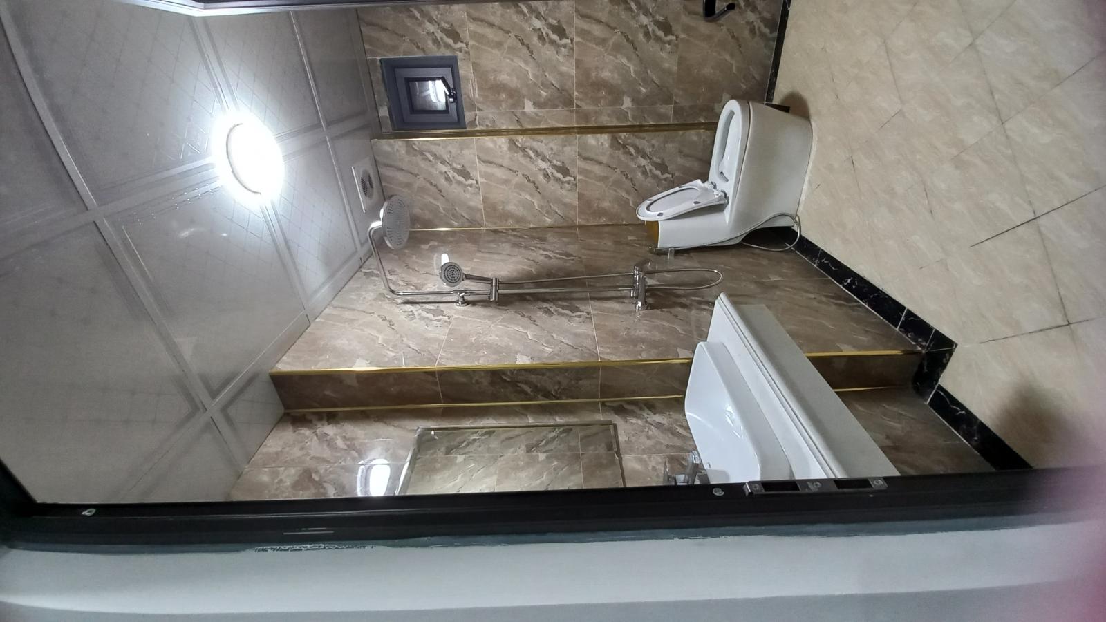  Bùi Xương Trạch nhà đẹp 34m 5 tầng giá 8.9 tỷ ba bước ngõ ô tô full nội thất xịn tiện ích vô vàn . 15979234