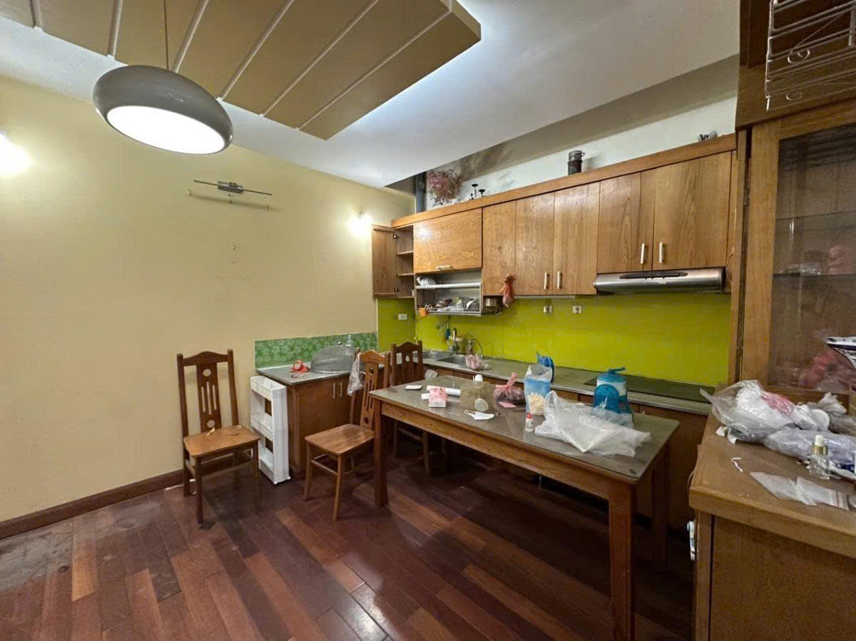 BÁN NHÀ BỒ ĐỀ - 5 TẦNG - GARA - THÔNG HỒNG TIẾN - Ô TÔ 7 CHỖ 15979235