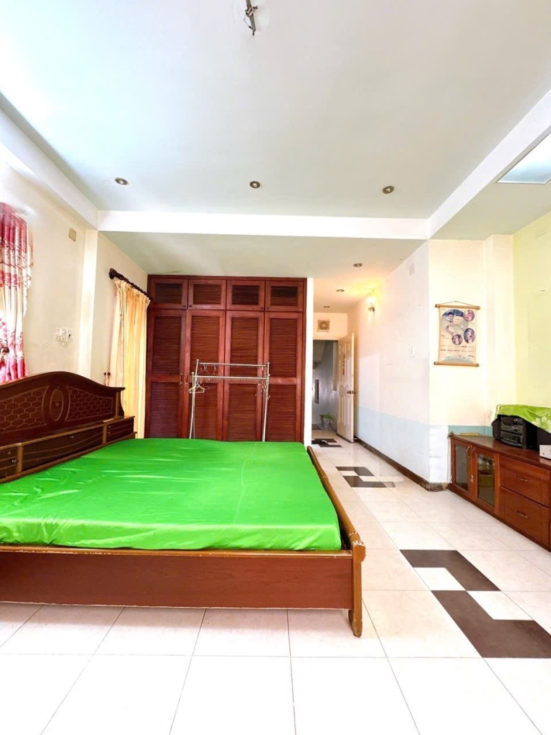 BÁN NHÀ PHÚ NHUẬN OTO VÀO NHÀ 120M2 5 TẦNG NGANG 4.2M KD ĐỈNH SÁT MT NGUYỄN ĐÌNH CHÍNH 16 TỶ. 15979255