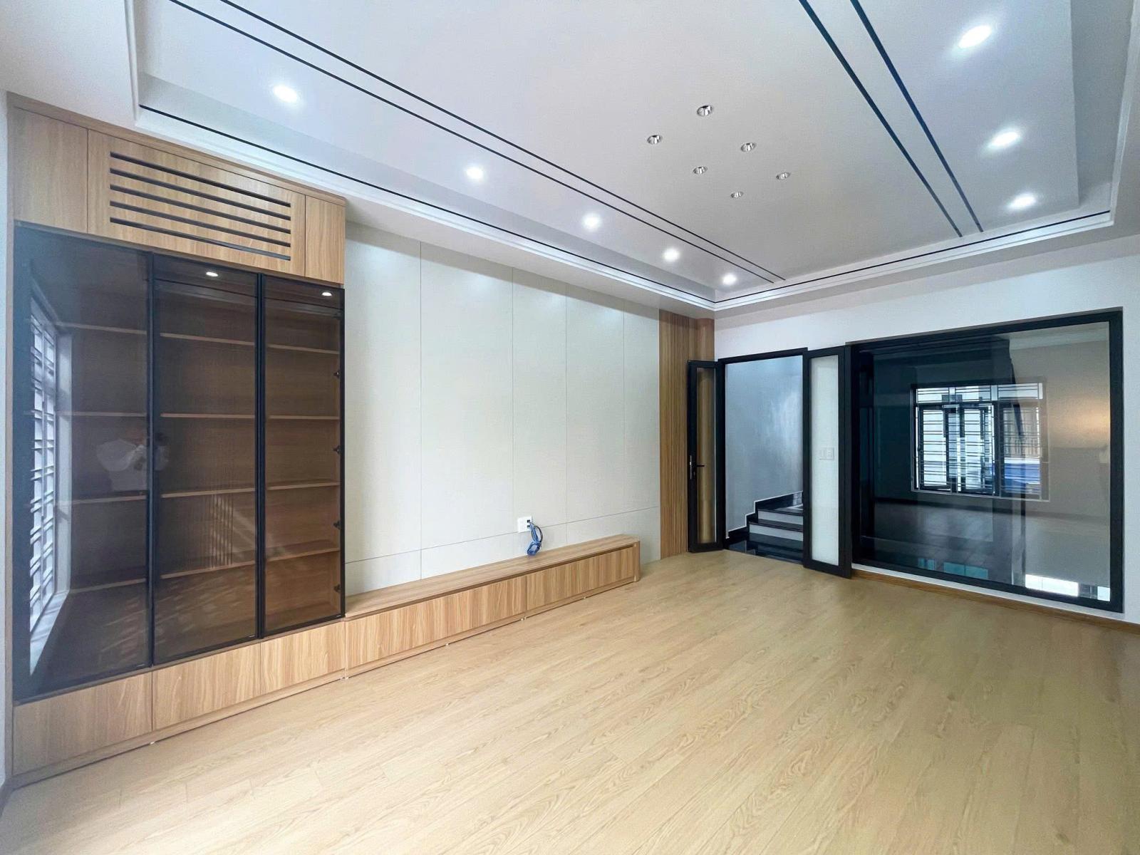 BÁN NHÀ 5 TẦNG THANG MÁY TUYẾN 2 LÊ HỒNG PHONG – GARA Ô TÔ – GIÁ 9,5 TỶ 15979270