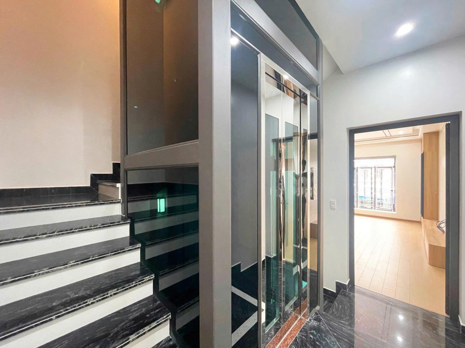 BÁN NHÀ 5 TẦNG THANG MÁY TUYẾN 2 LÊ HỒNG PHONG – GARA Ô TÔ – GIÁ 9,5 TỶ 15979270