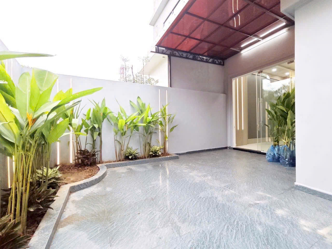 BÁN NHÀ SÂN VƯỜN 4 TẦNG KHU LÊ HỒNG PHONG – Ô TÔ VÀO TẬN NHÀ – GIÁ 6,8 TỶ 15979280