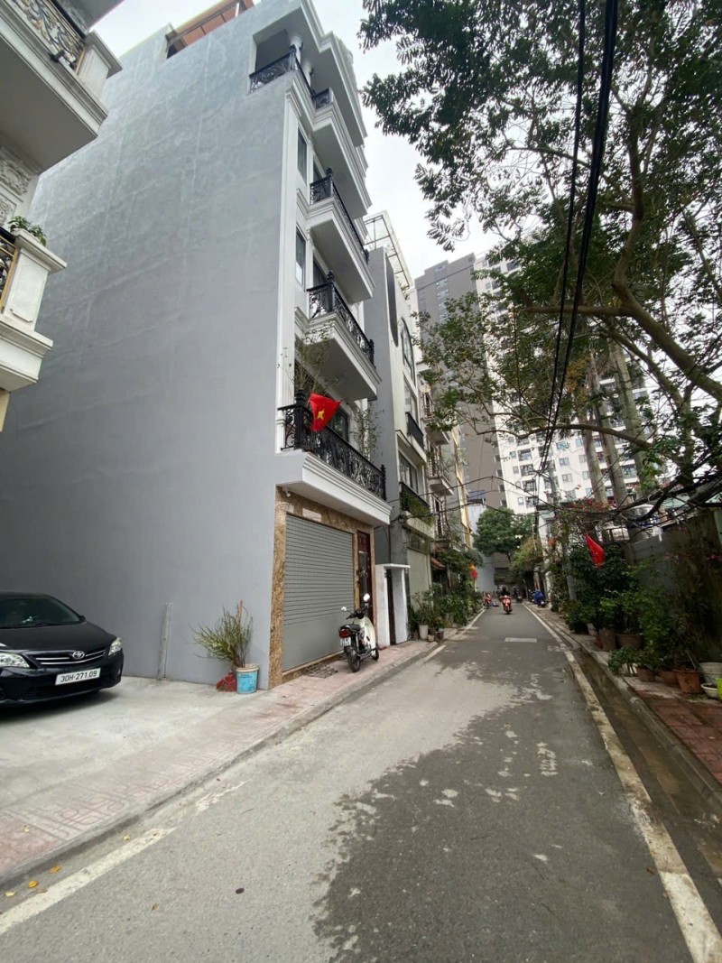 🌟 ĐẤT LÔ GÓC ĐỨC GIANG – LONG BIÊN
Ô tô tránh – nở hậu – vị trí đẹp 15979317