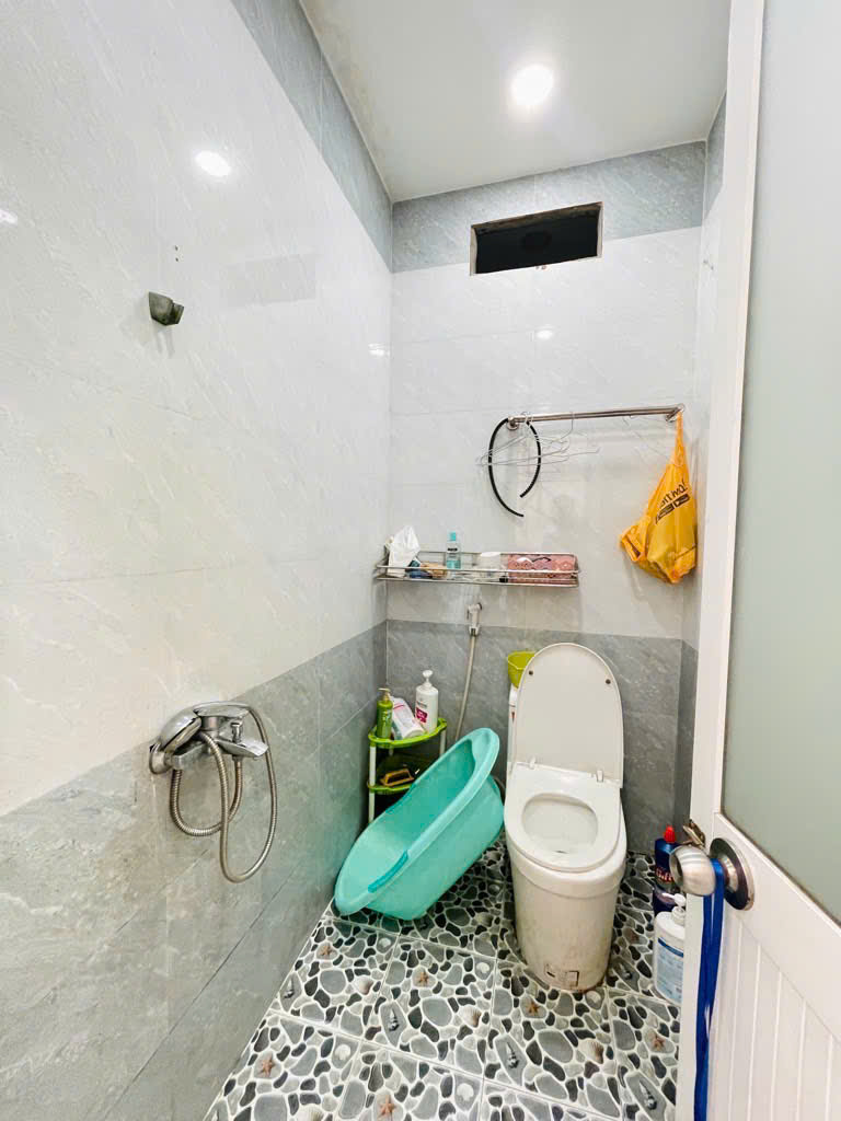 Bán nhà Tô Ký Quận 12 giá 4,25 tỷ – nhà đẹp, đường 6m ô tô, sổ hồng riêng 15979331