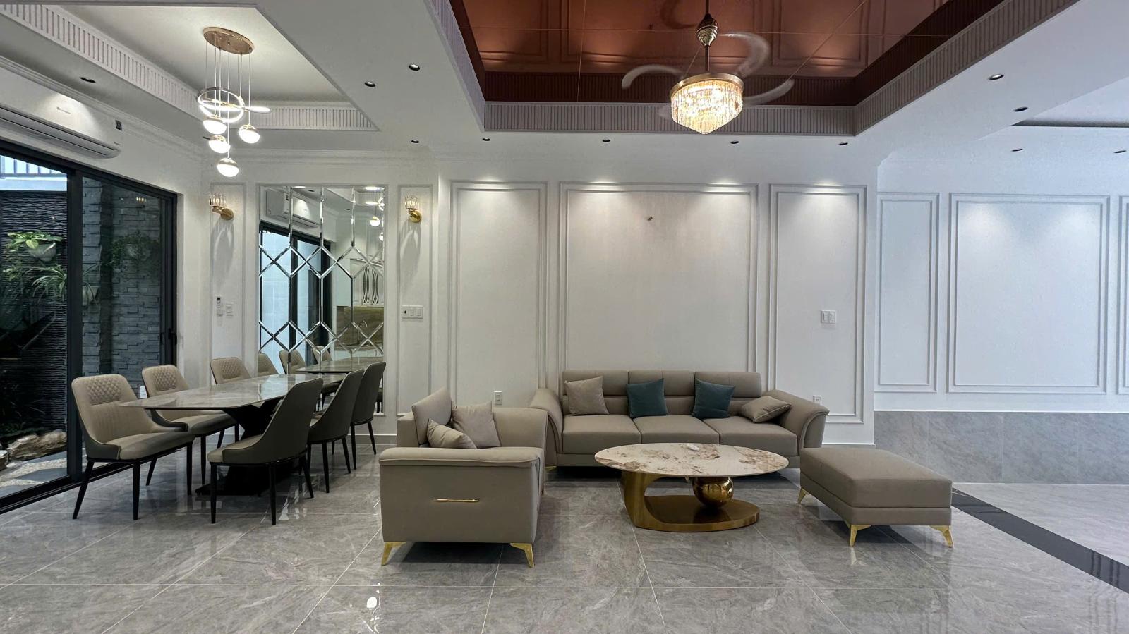 Siêu phẩm tân cổ điển Lê Văn Lương 5.6mx15m Full nội thất 15979340