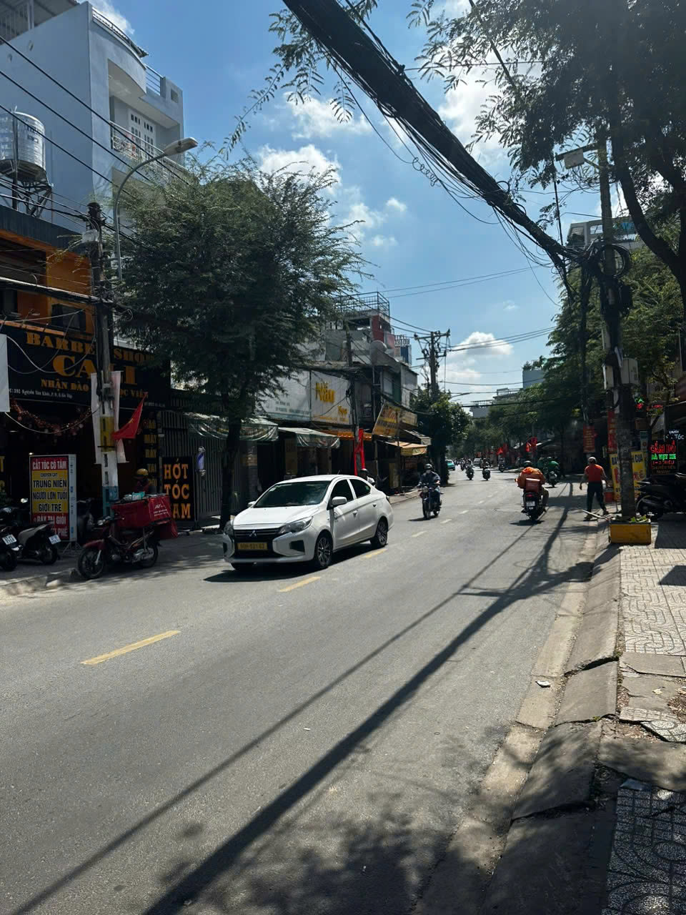 CHO THUÊ NHÀ NGUYÊN CĂN MẶT TIỀN ĐƯỜNG 393 NGUYỄN VĂN KHỐI , PHƯỜNG 8, QUẬN GÒ VẤP, TPHCM 18tr/ 15979348