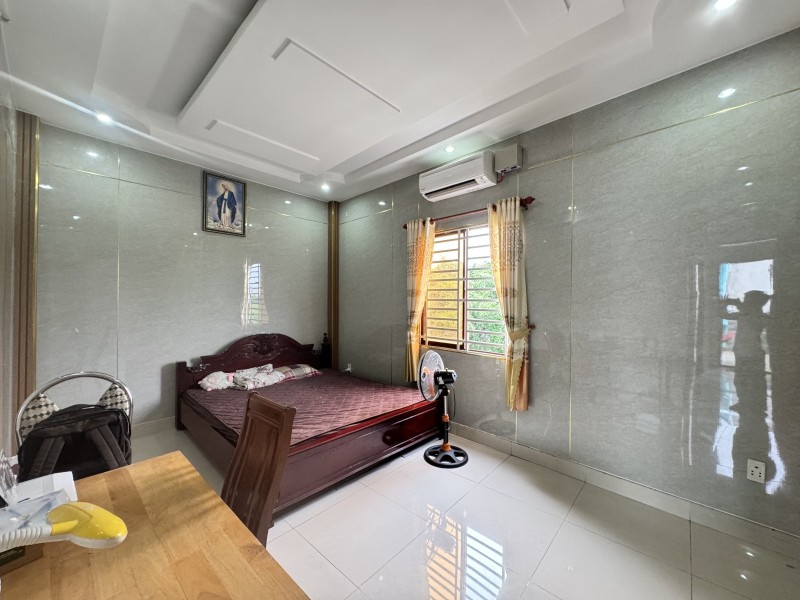 Bán nhà đường số 10, Trường Thọ, Thủ Đức, TP HCM. DT  68m2 - 7.75 tỷ - Sổ hồng - 0933125879 15979356