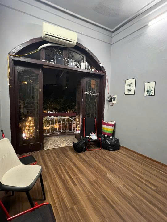 CHO THUÊ TẦNG 2- TẦNG 3  MẶT ĐƯỜNG NGUYỄN HỮU HUÂN, PHƯỜNG LÝ THÁI TỔ, QUẬN HOÀN KIẾM, HÀ NỘI 15979390