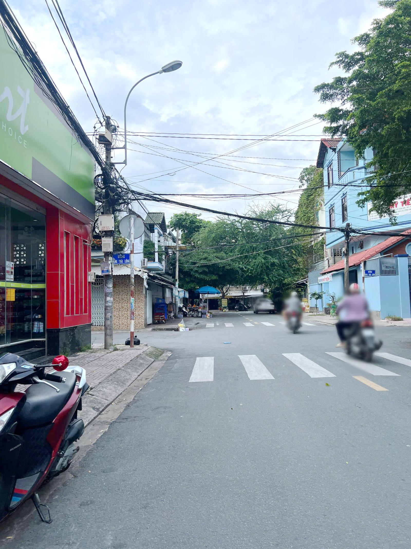 Nhà 4 tầng mặt tiền đường Tám Danh P.Chánh Hưng . Giá: 11 tỷ 15979409