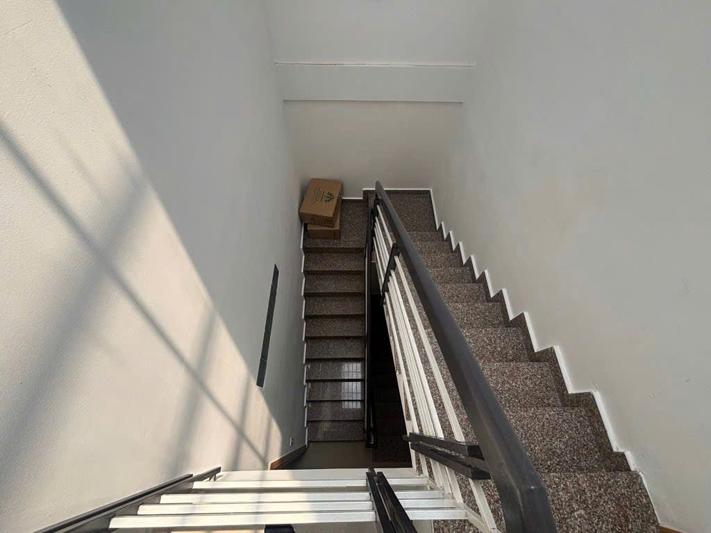 HẺM XE HƠI THÔNG LÊ VĂN LƯƠNG VỚI BẾ VĂN CẤM - 12TỶ NHỈNH 15979427